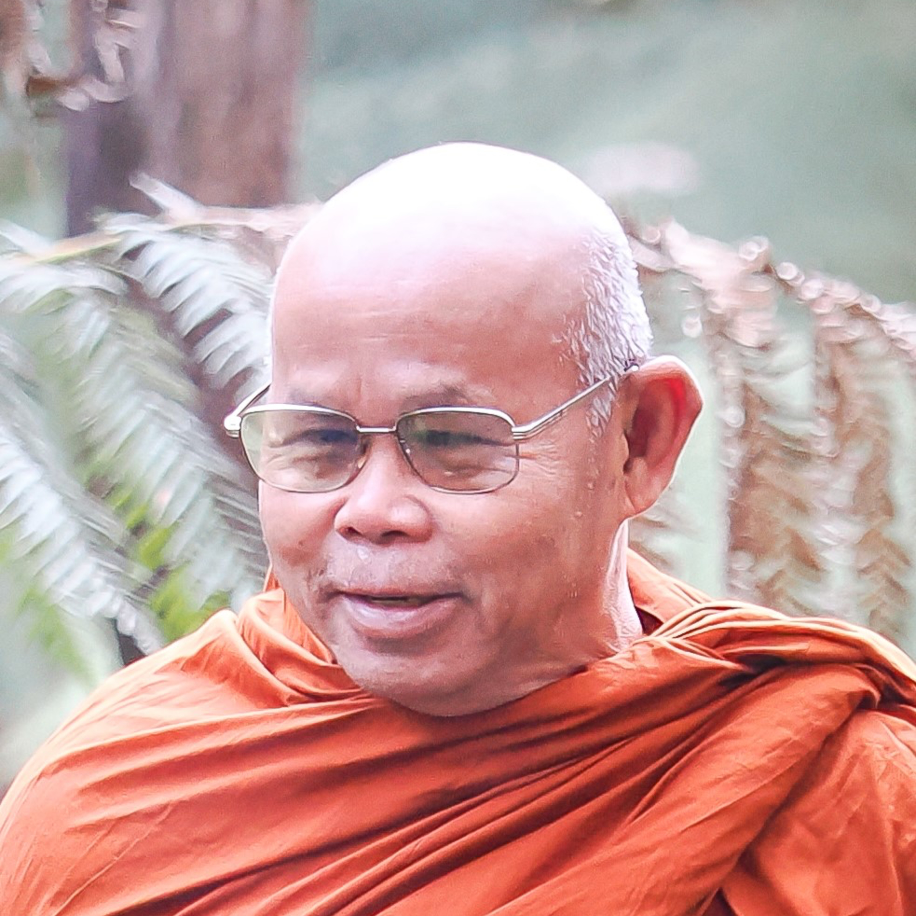 Make Good Kamma, Avoid Bad Kamma by Luang Por Thawin  episode artwork