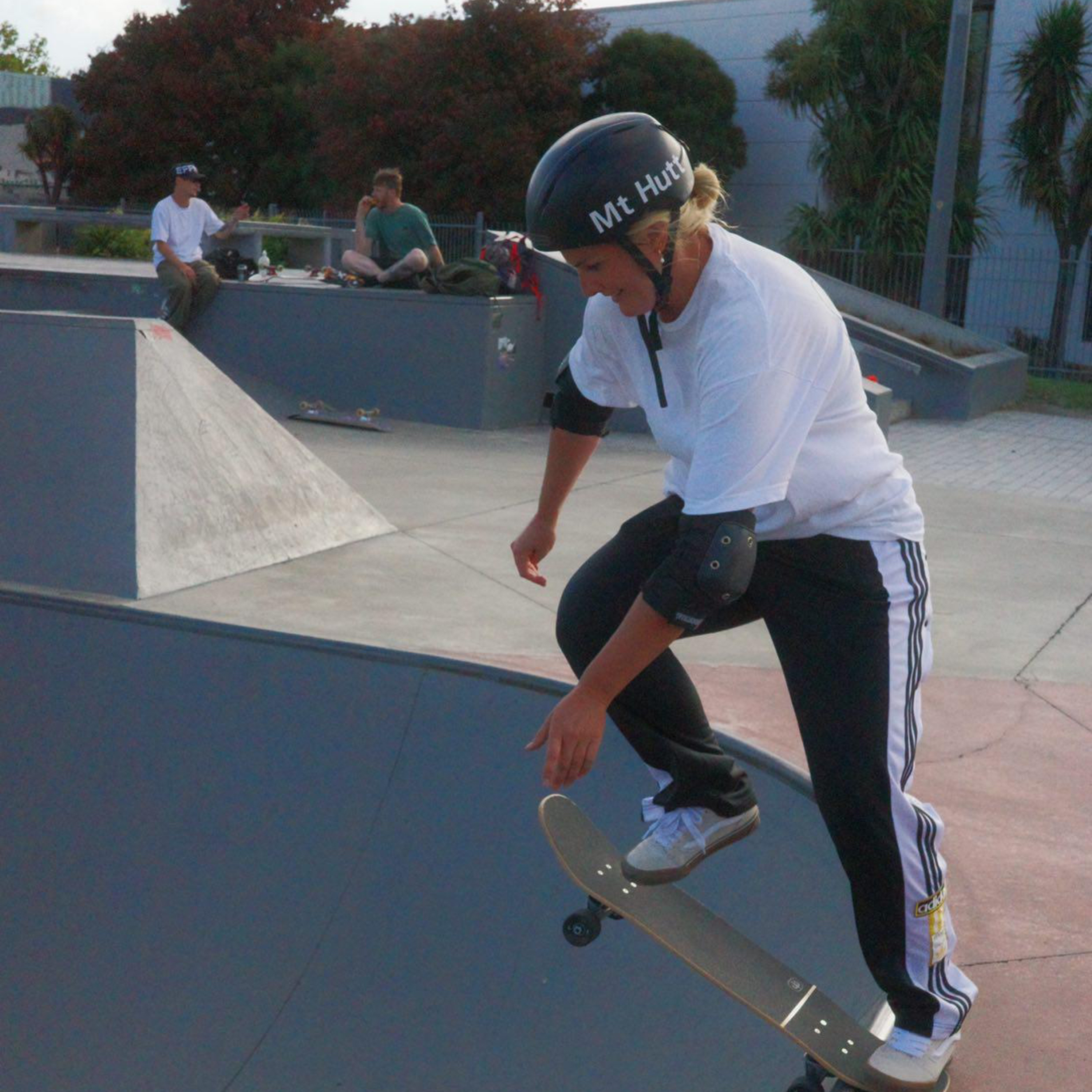 Episode 39: With Georgie Kirkland - skateboarder, community builder, entrepreneur! episode artwork