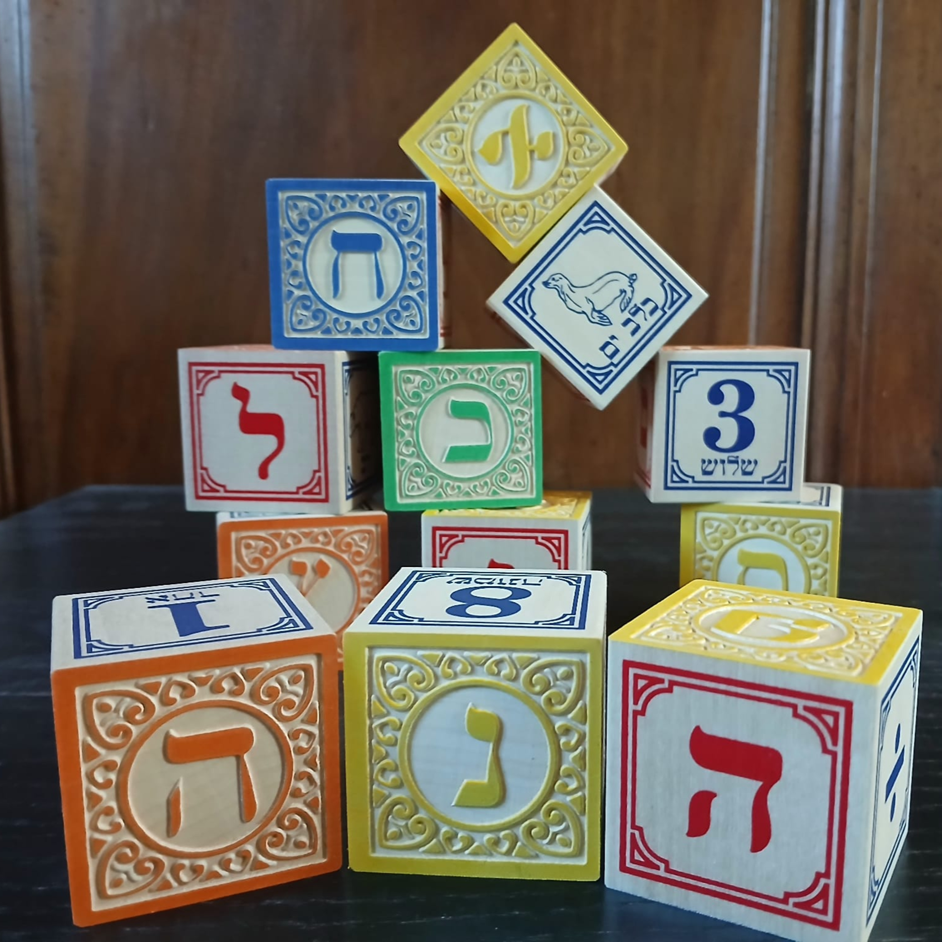 Divre-Shir – דִּבְרֵי שִׁיר. Un podcast su parole ebraiche e poesia