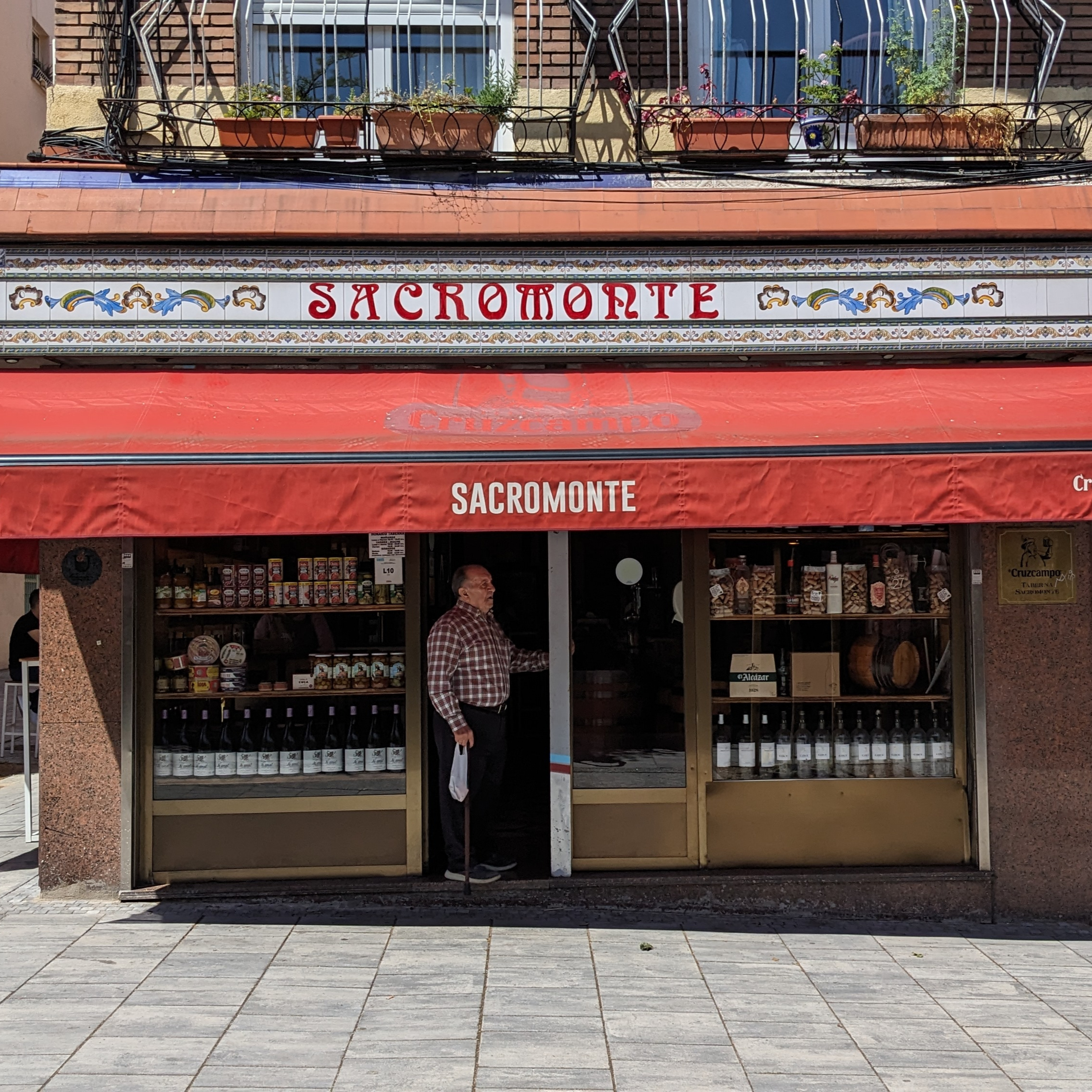 A Guide to Usera Part 3: Restaurants