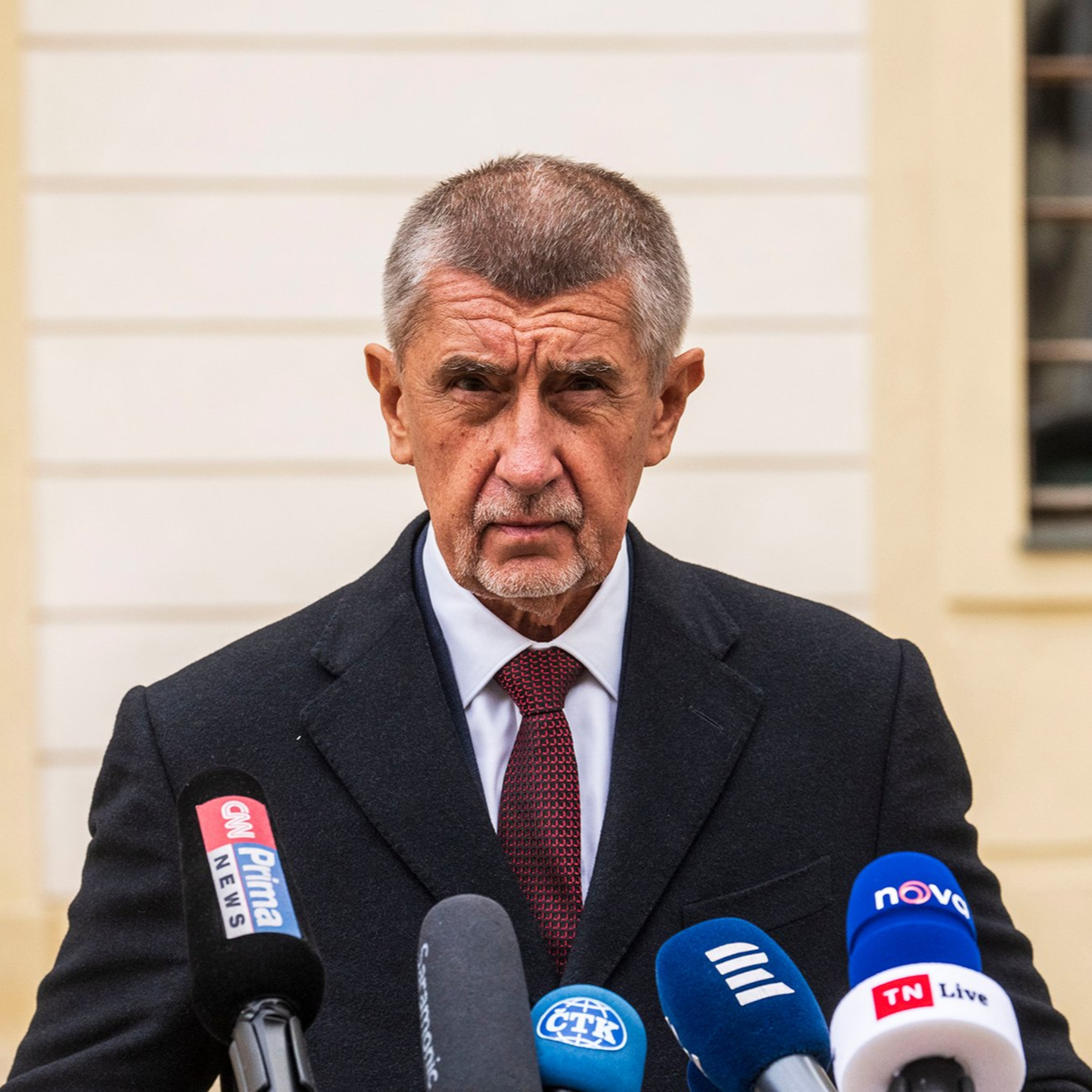 Prezident nepolevil. Babiš se diví, že po něm chce veřejně vysvětlit, jak vyřeší střet zájmů episode artwork