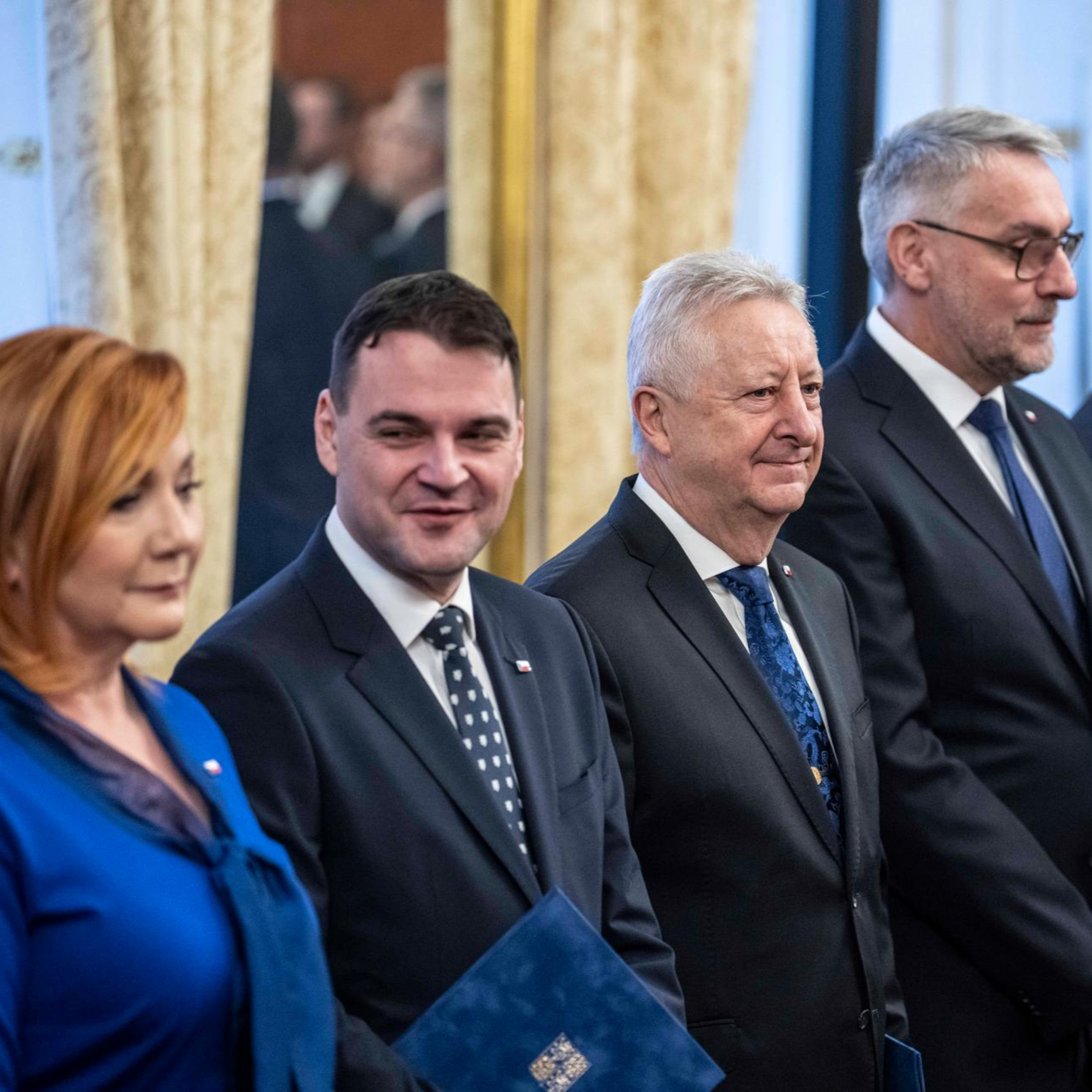 ANO, SPD a Motoristé jsou oficiálně u moci. Do čeho se pustí v prvních dnech vládnutí? episode artwork