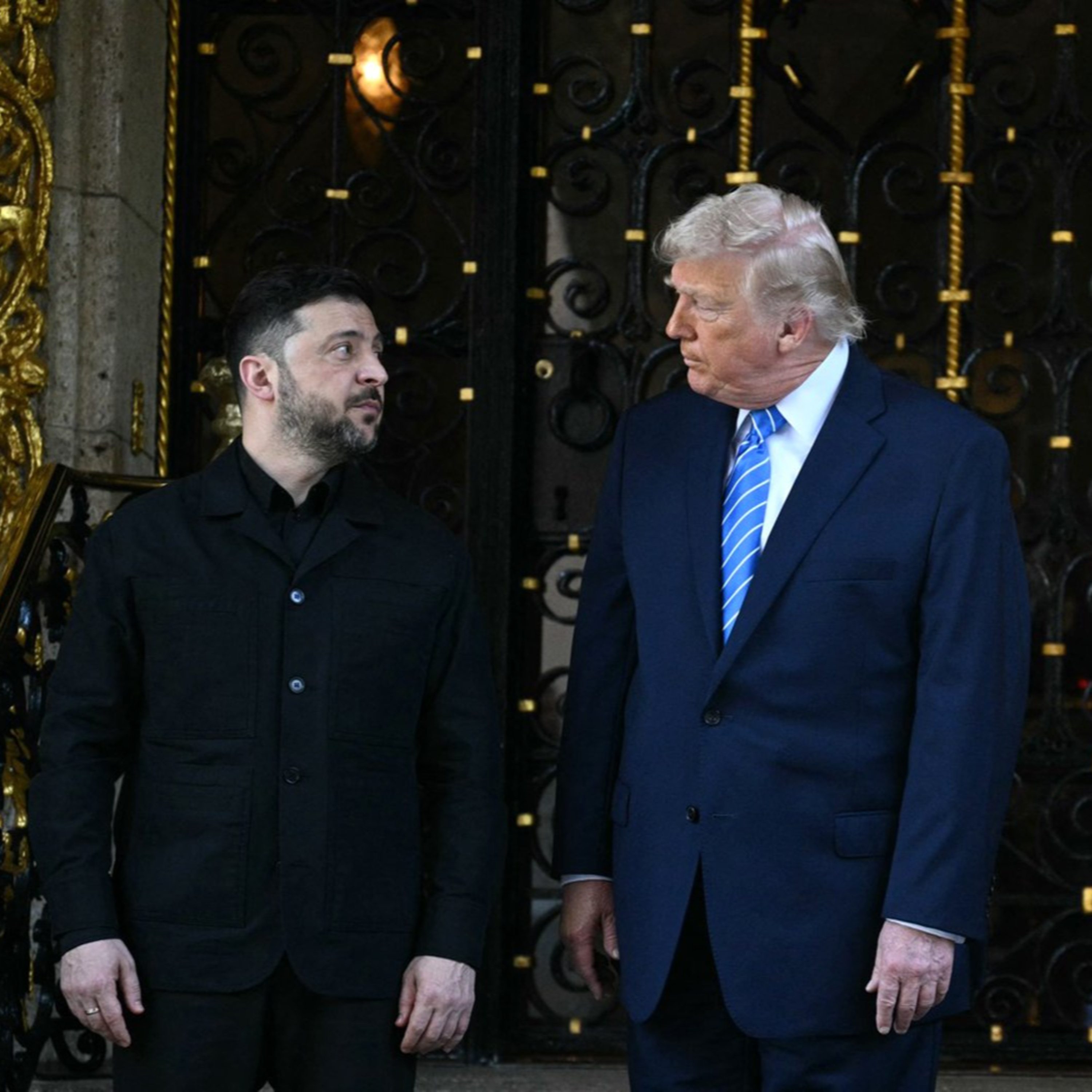 Trump a Zelenskyj mluví o báječném a skvělém jednání. K žádnému posunu přitom nedošlo episode artwork