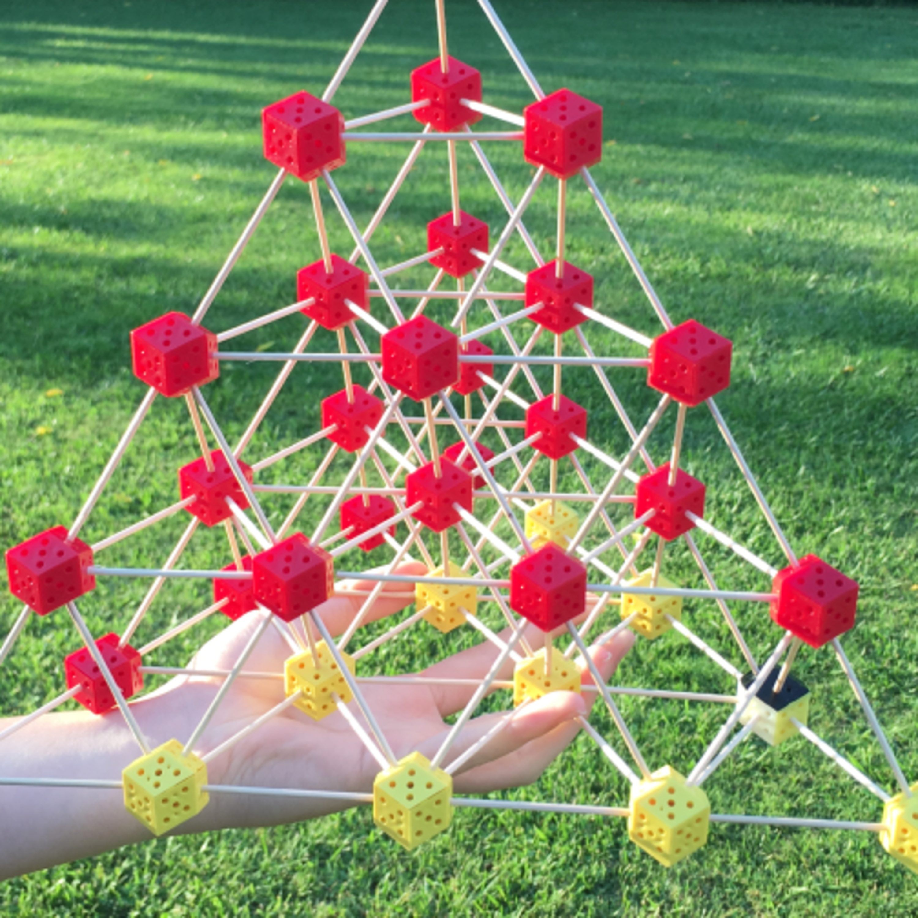 The Geometry of Closed Packed Spheres