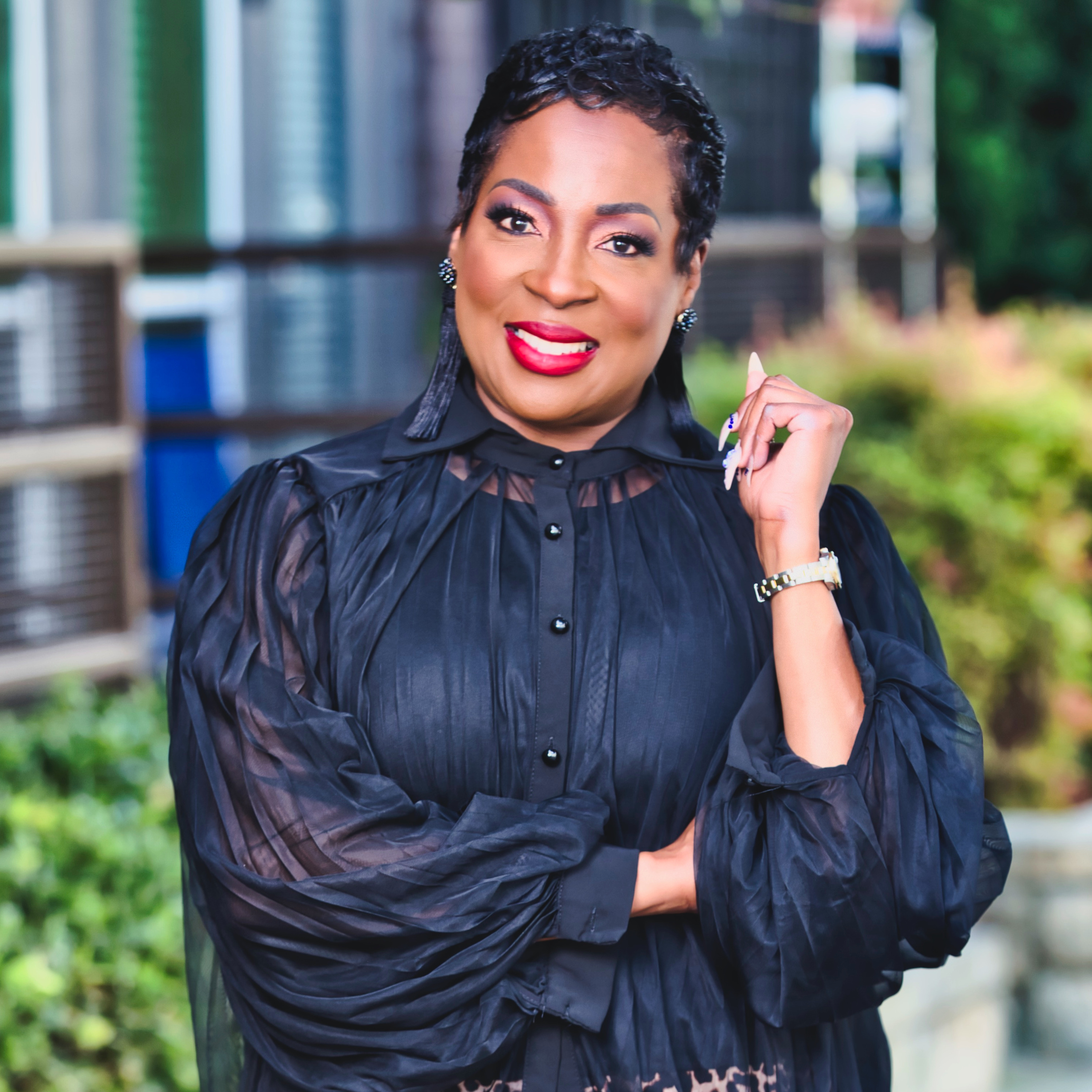 Finding Clarity in Grief: Effective Strategies for Healing and Relief With Dr. Tonya Cunningham episode artwork