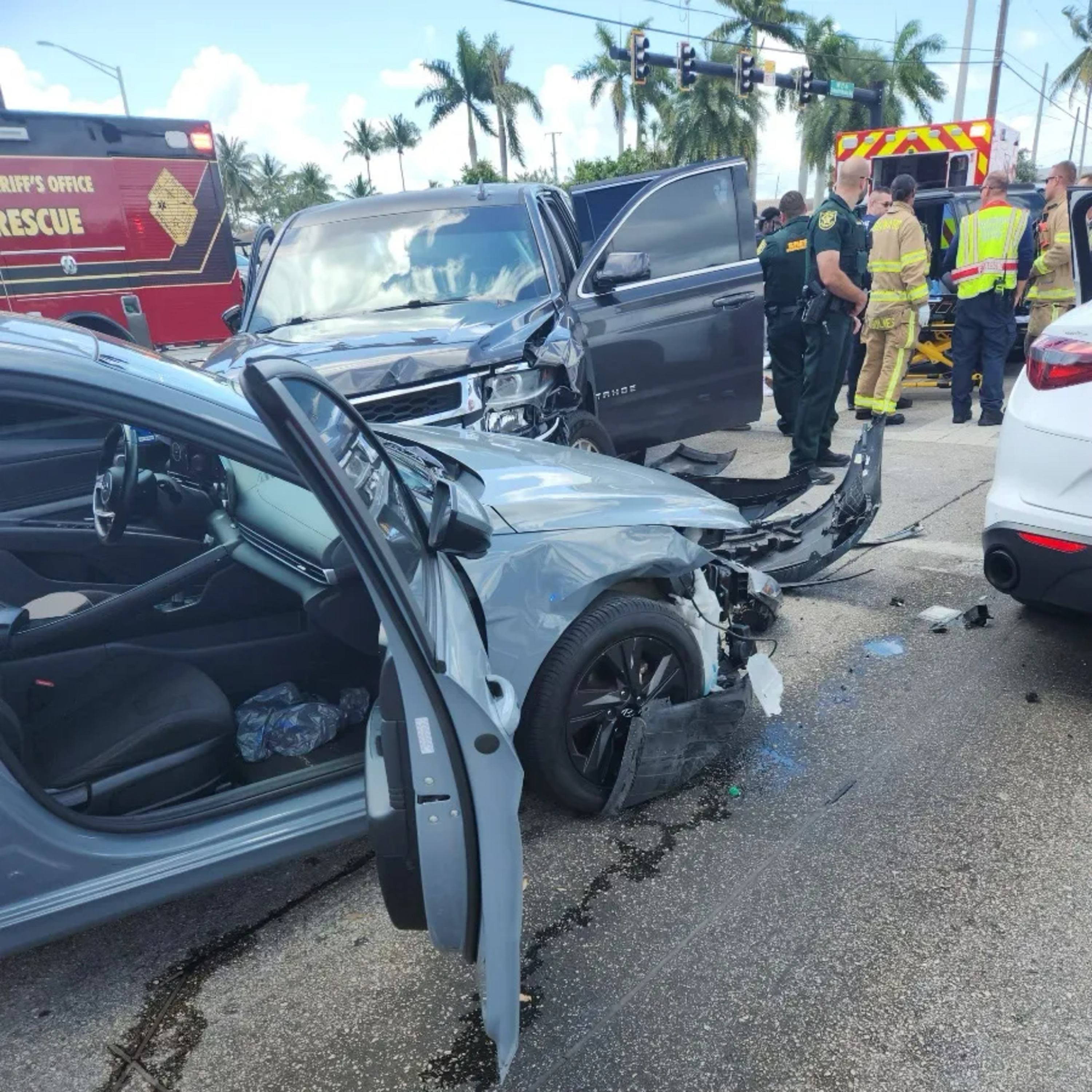 What should you do after a car accident in Miami, Florida and when to call a personal injury lawyer? episode artwork