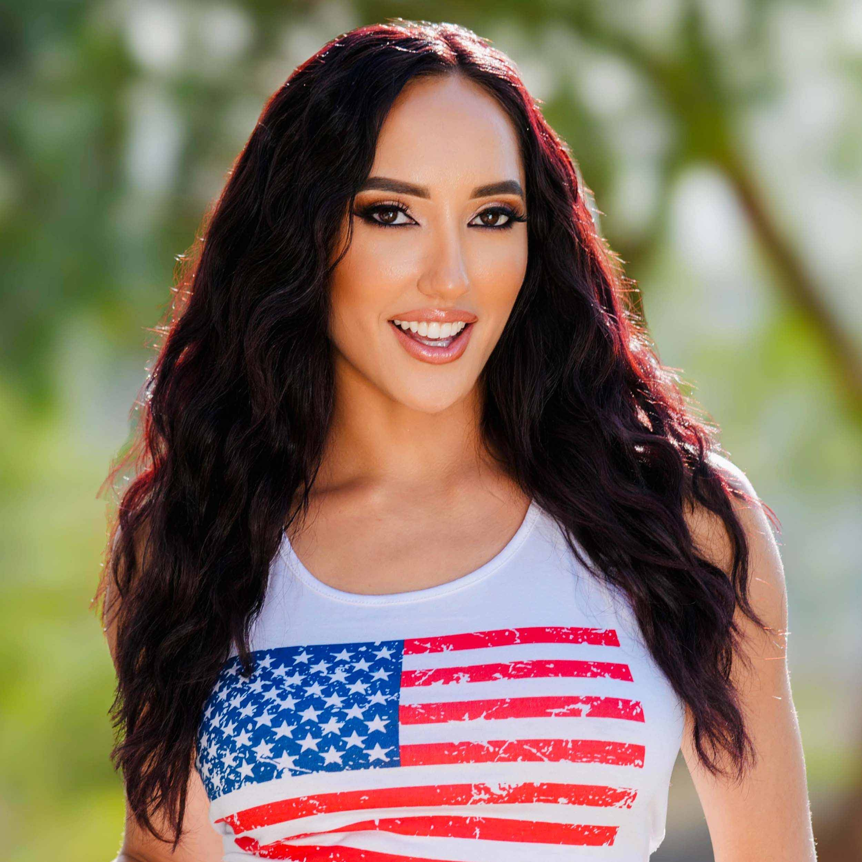 Chloe Amour & The American Dream 🇺🇸❤️ | Behind Her Scenes