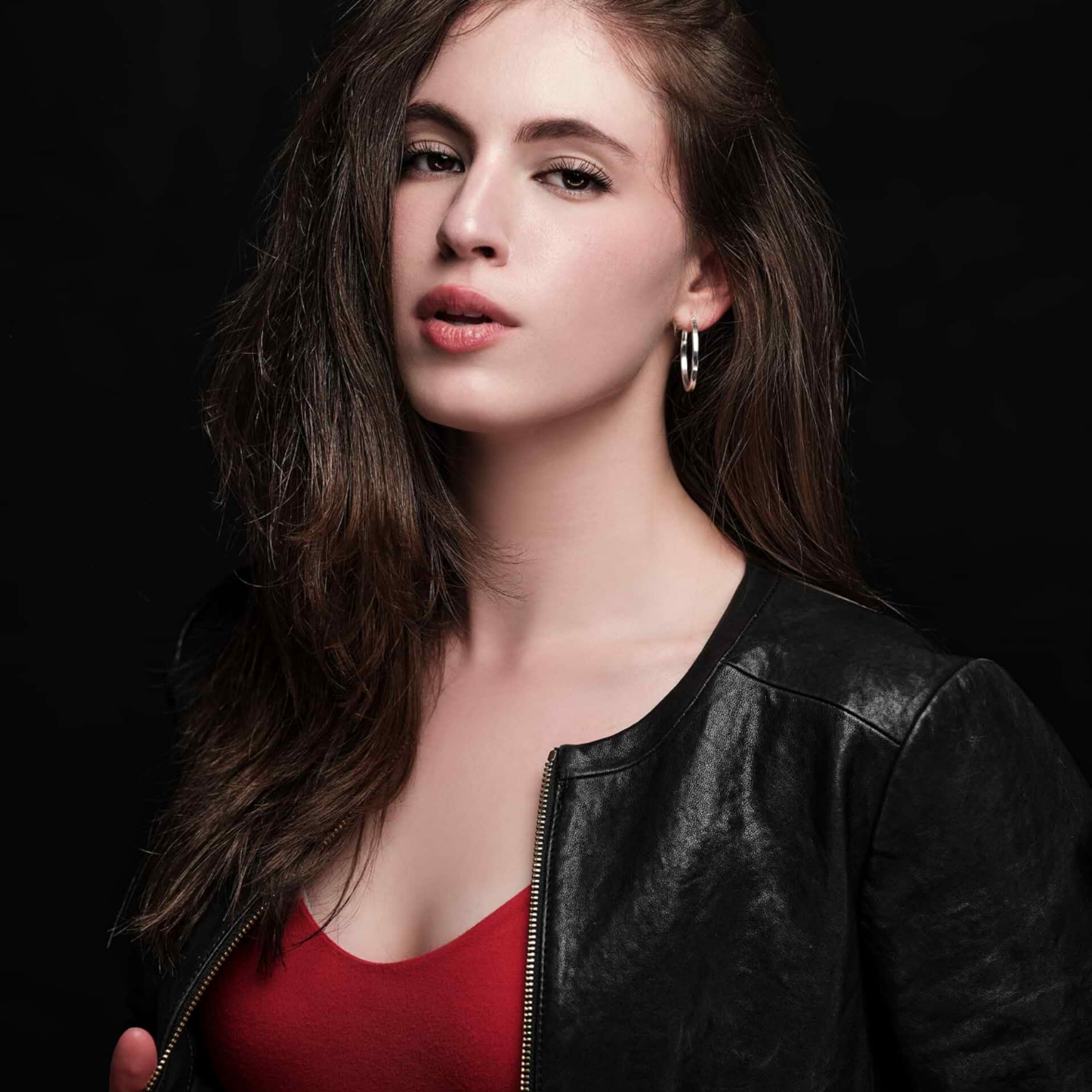 INTERVIEW WITH ACTOR/WRITER/DIRECTOR OLIVIA GROPP episode artwork