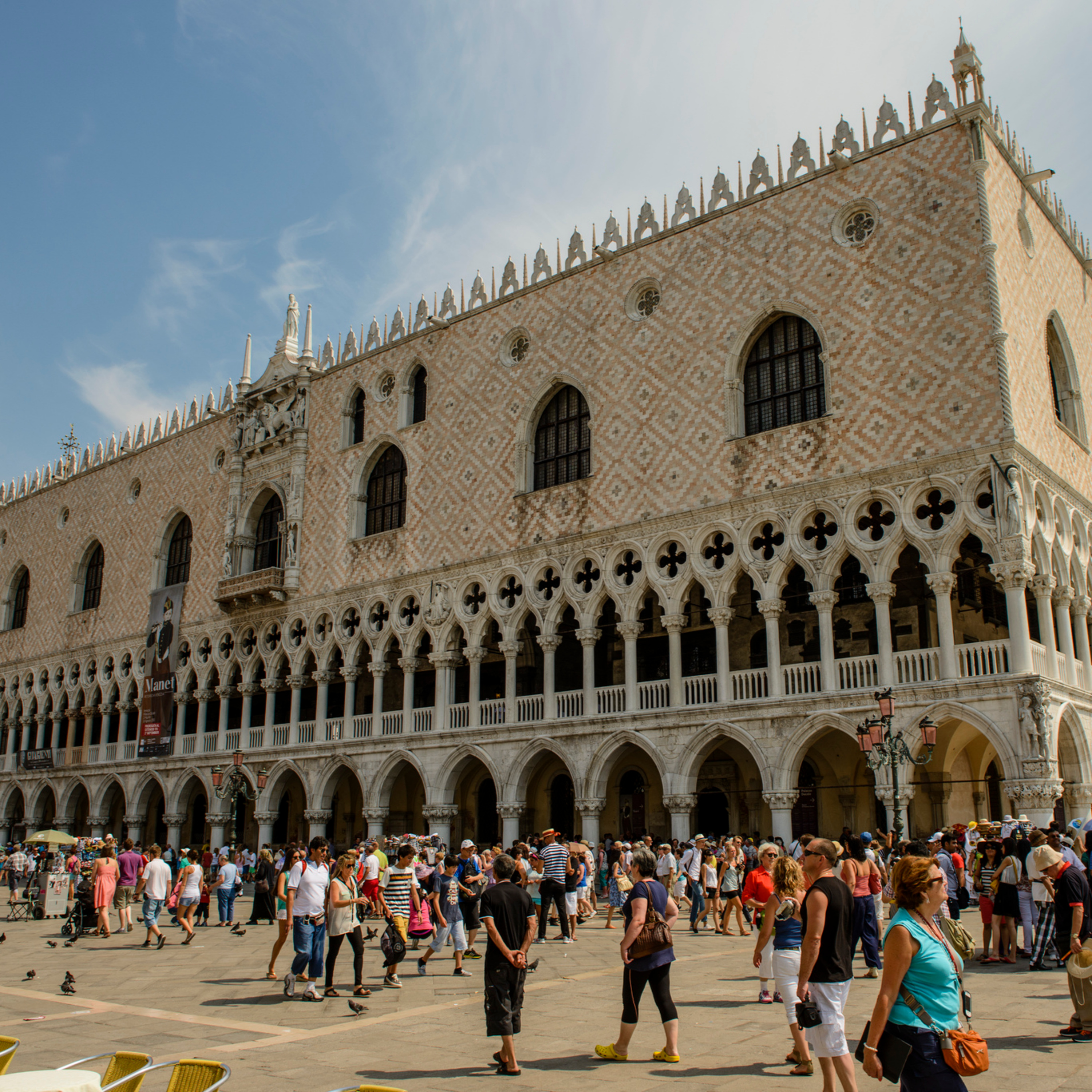 Palazzo Ducale (esterno) episode artwork