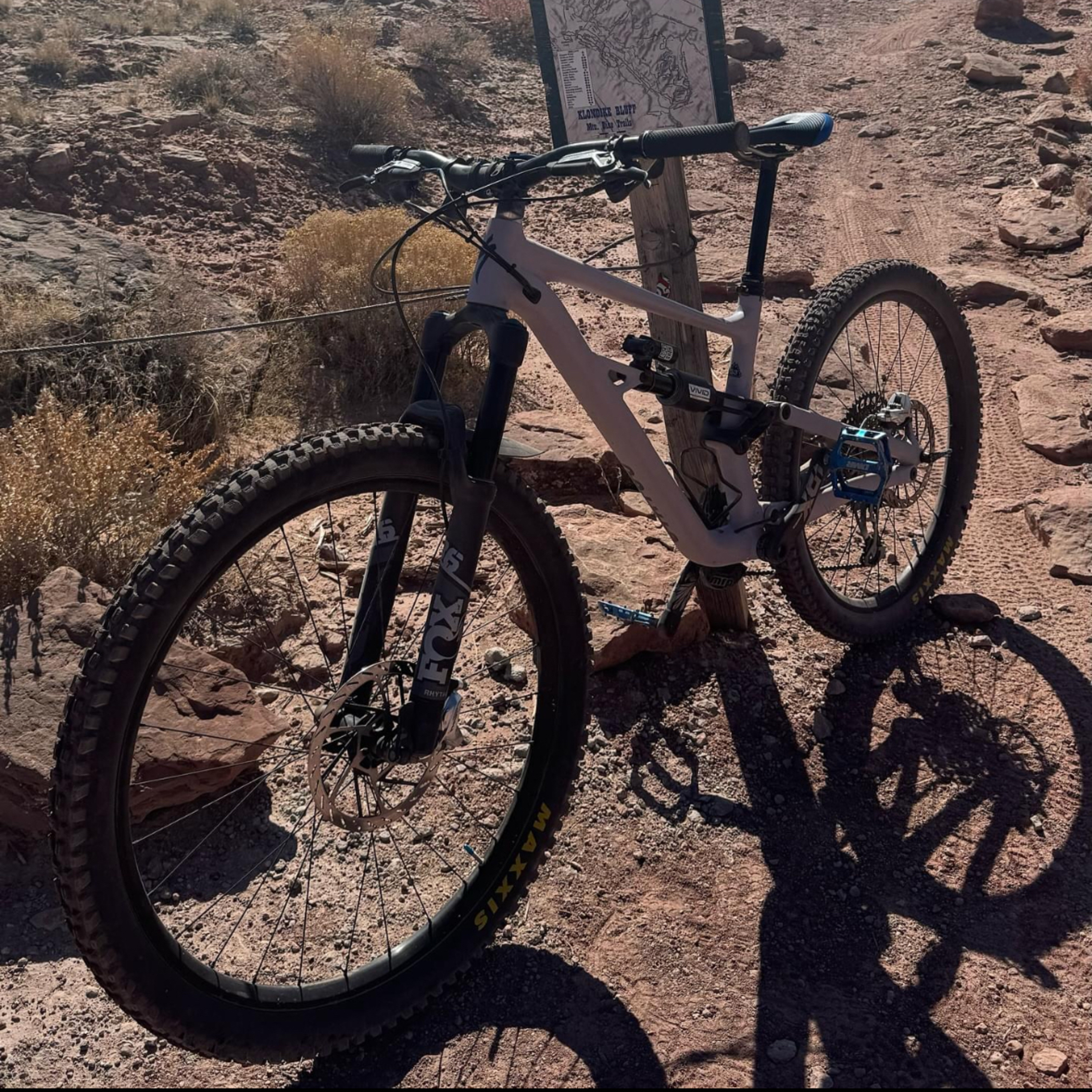 Most fun on 2 wheels? 2 Year Specialized Status 140 Review & Build Update episode artwork