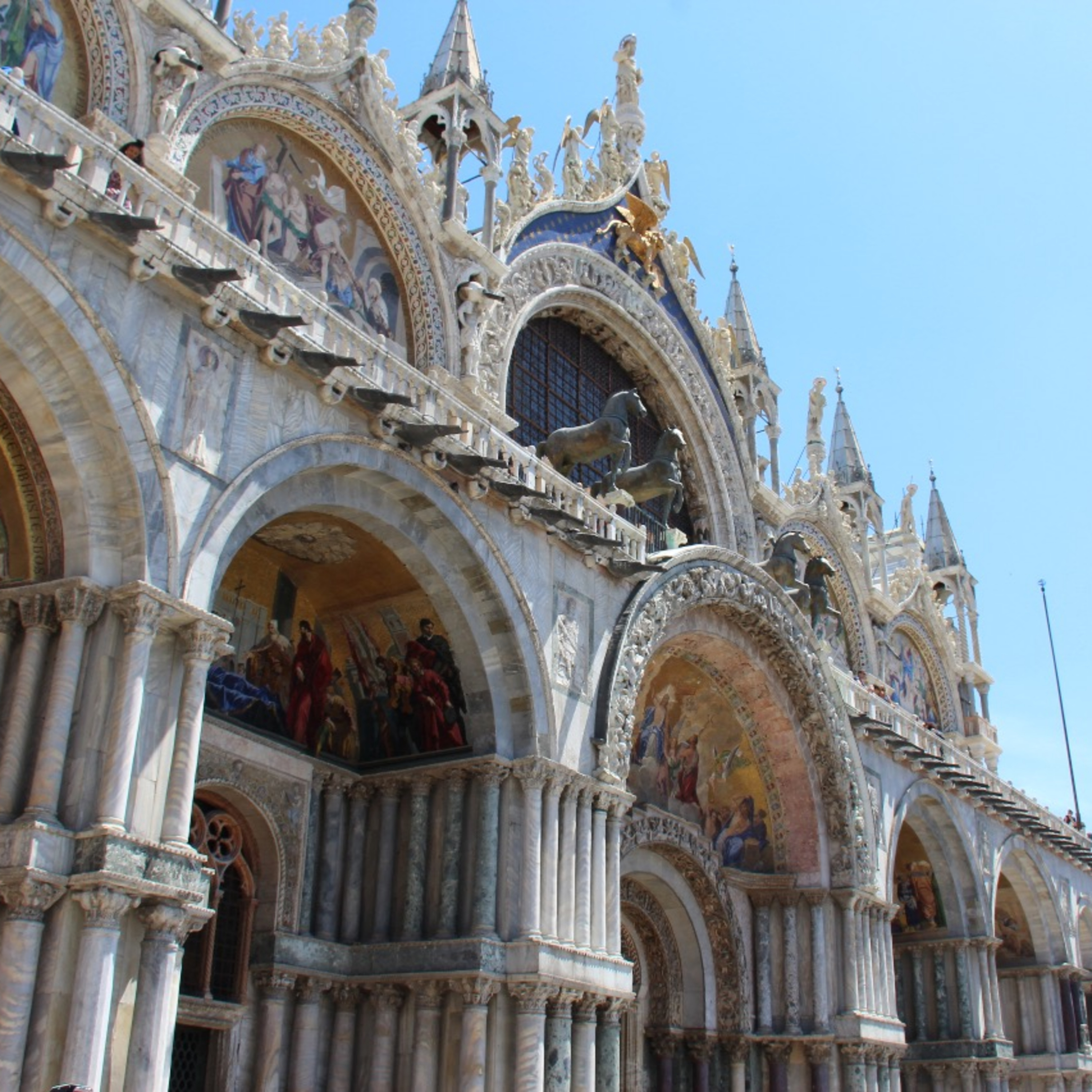 Basilika San Marco (außen) episode artwork