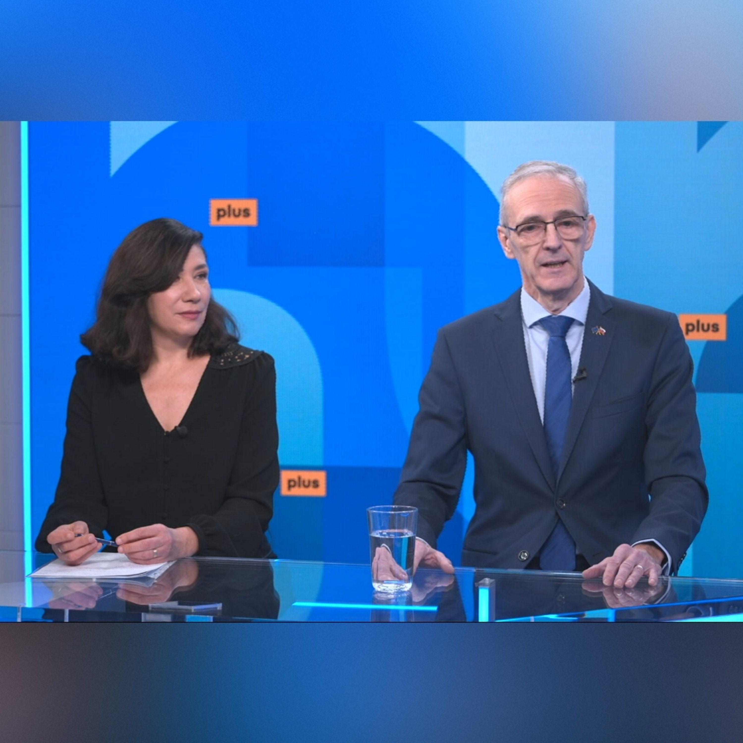 Na telo plus (29. 1.): Lucia Ďuriš Nicholsonová a Ivan Štefanec