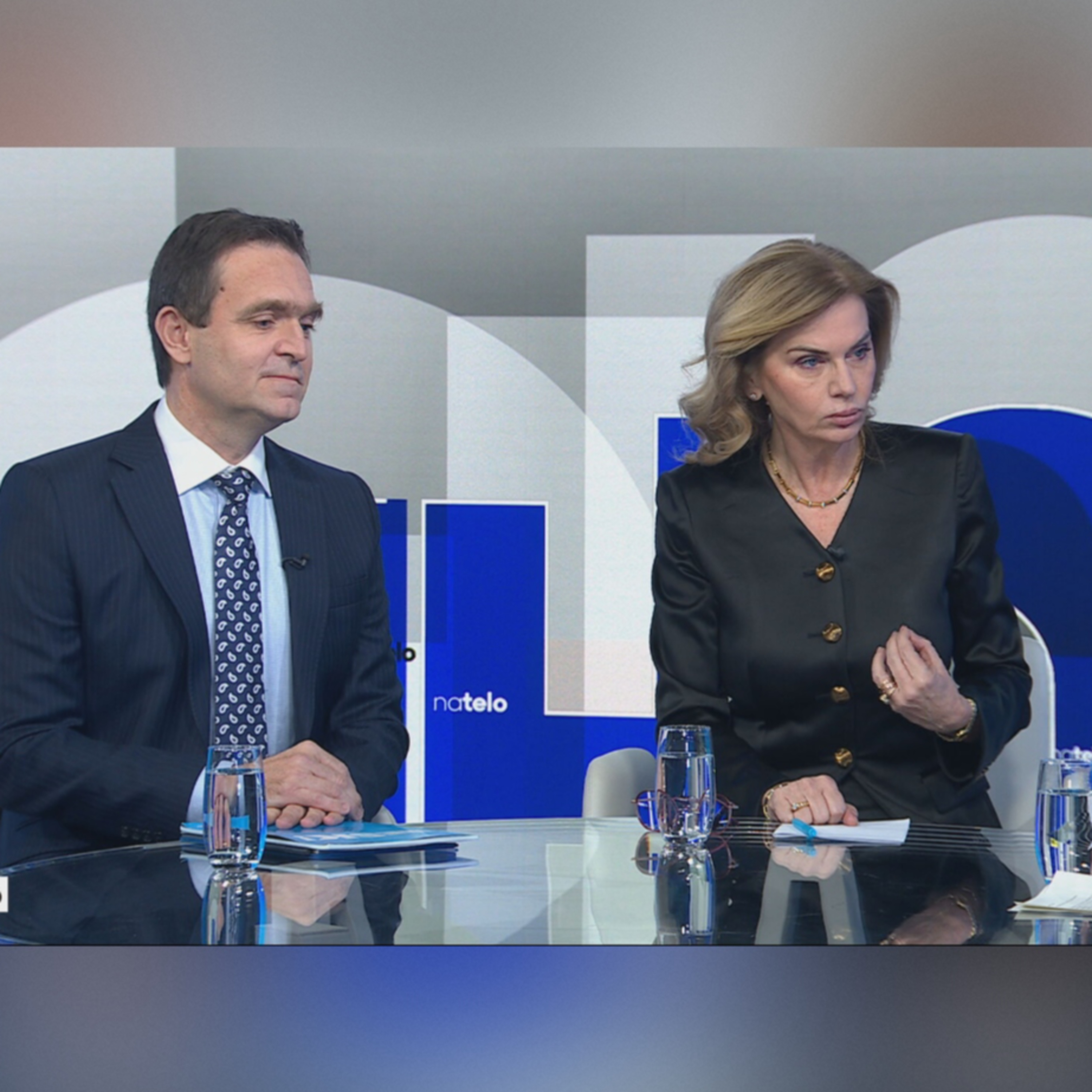 Na telo (1. 3.): Monika Beňová (Smer-SD) a Ľudovít Ódor (PS)