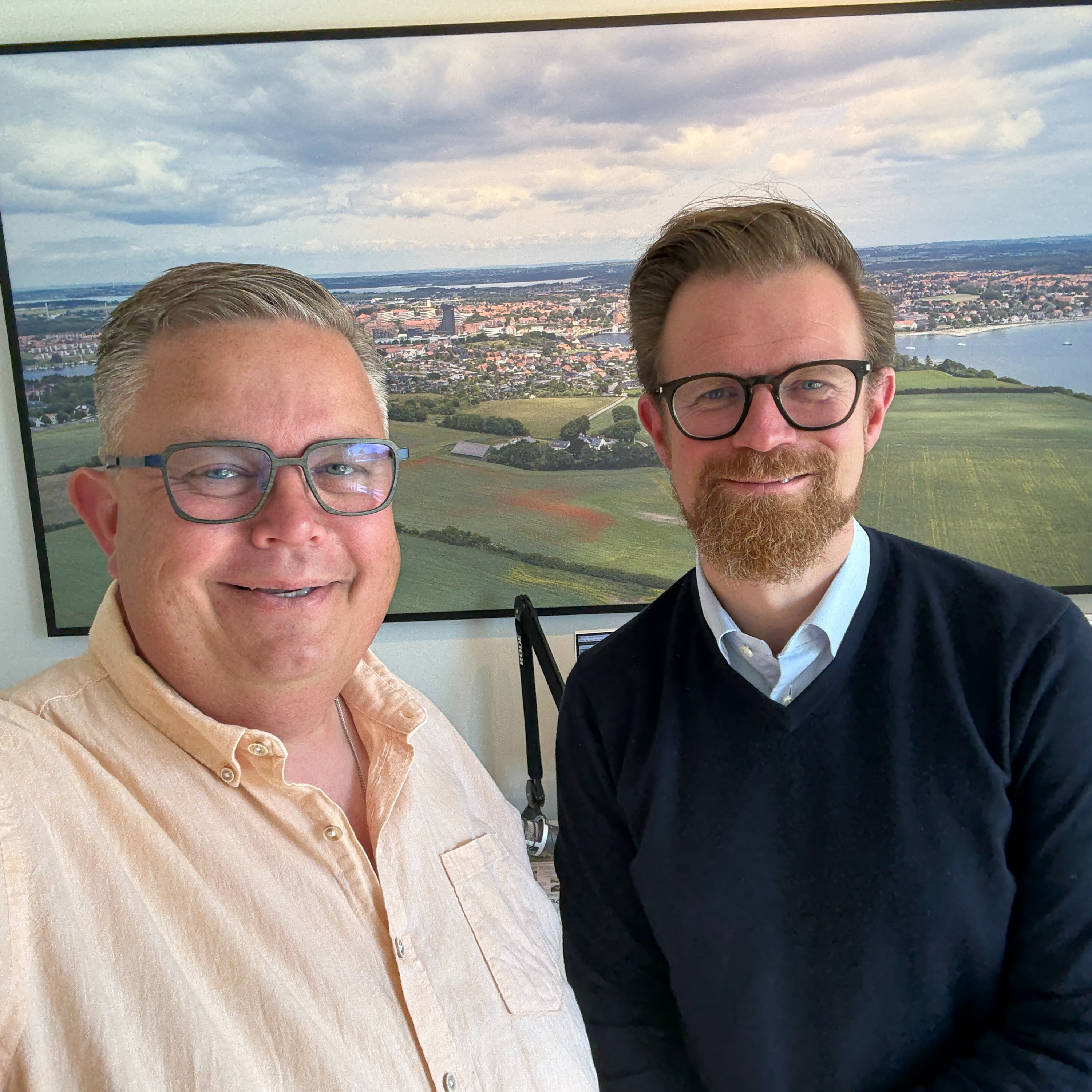 Kommentarsporet | Hvorfor skal vi have våbenfabrikker i Danmark? episode artwork
