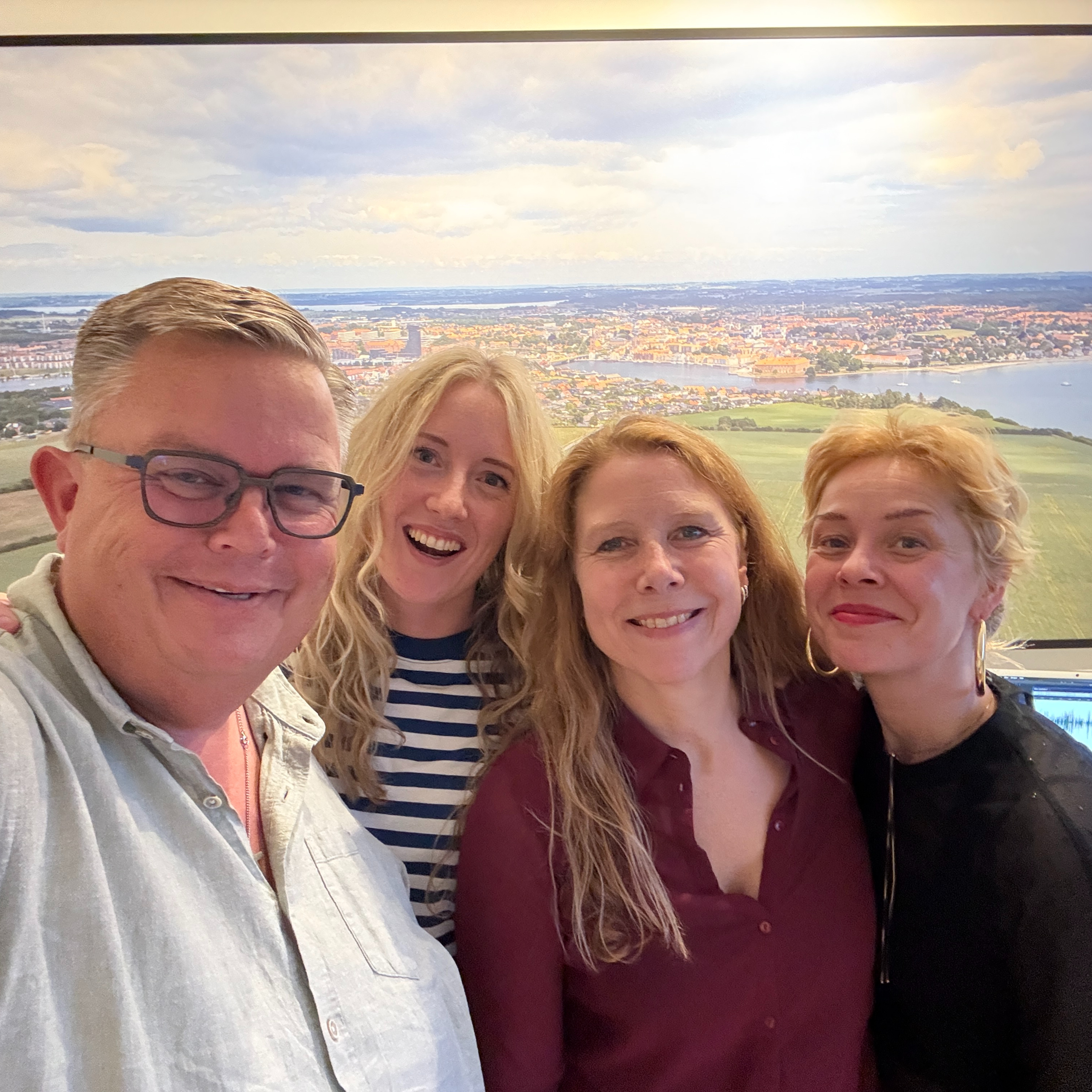 Laura Pold og Going For The One episode artwork