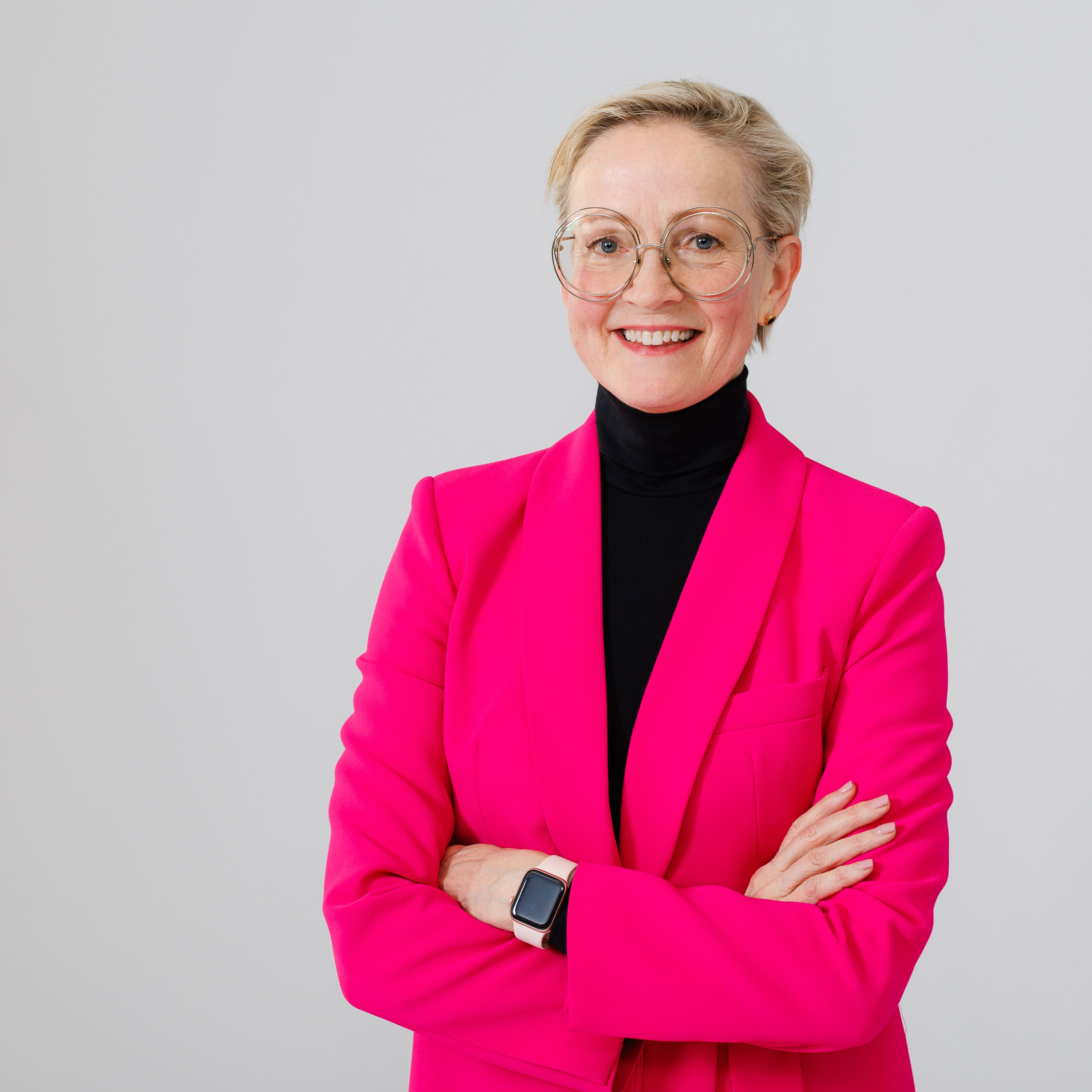 345. SAADE Terapeut Marika Hanson soovitab naistel läbi menopausi liuelda tantsides