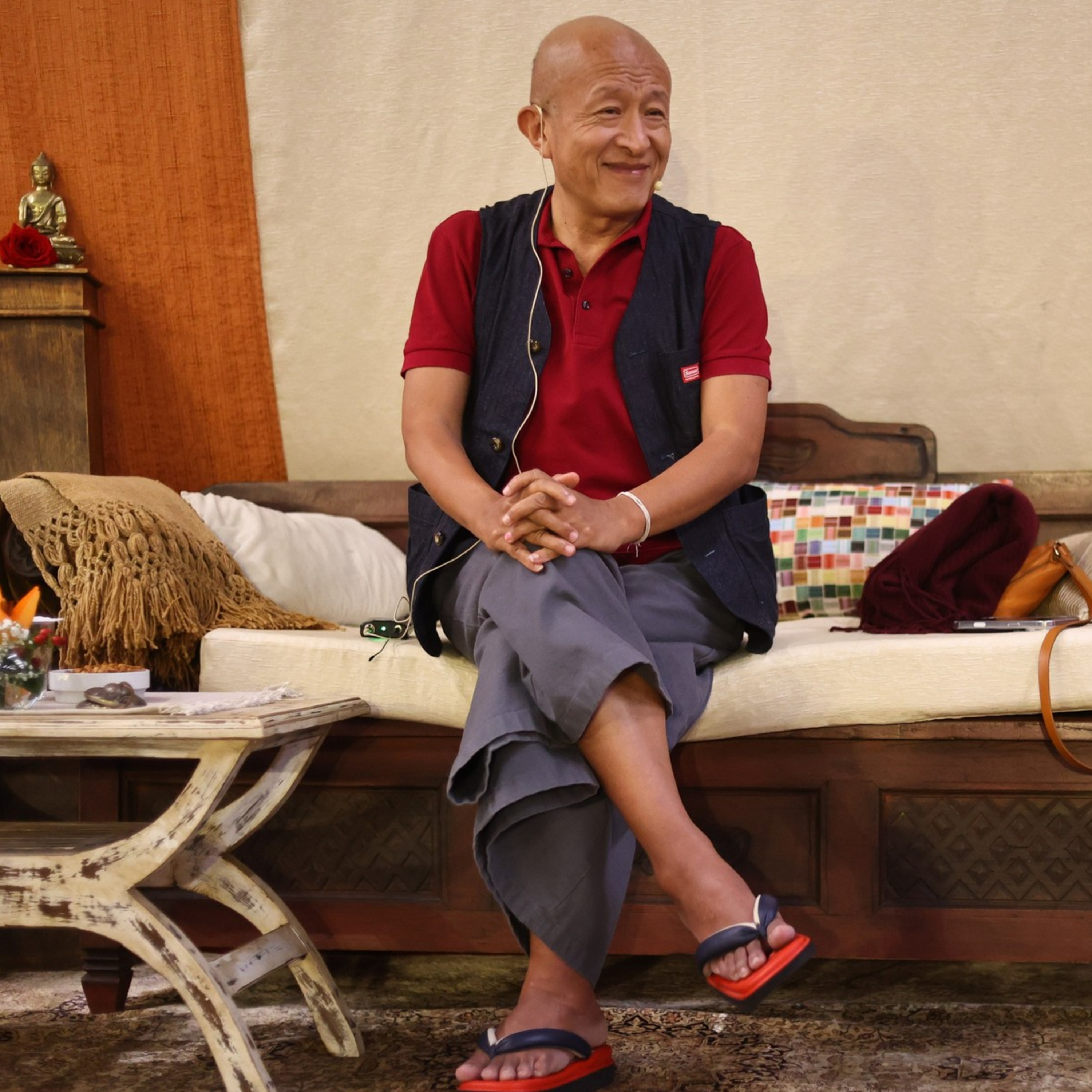 Buddhistický pohled na lásku a vztahy (1. část) - Dzongsar Jamyang Khyentse Rinpočhe  episode artwork