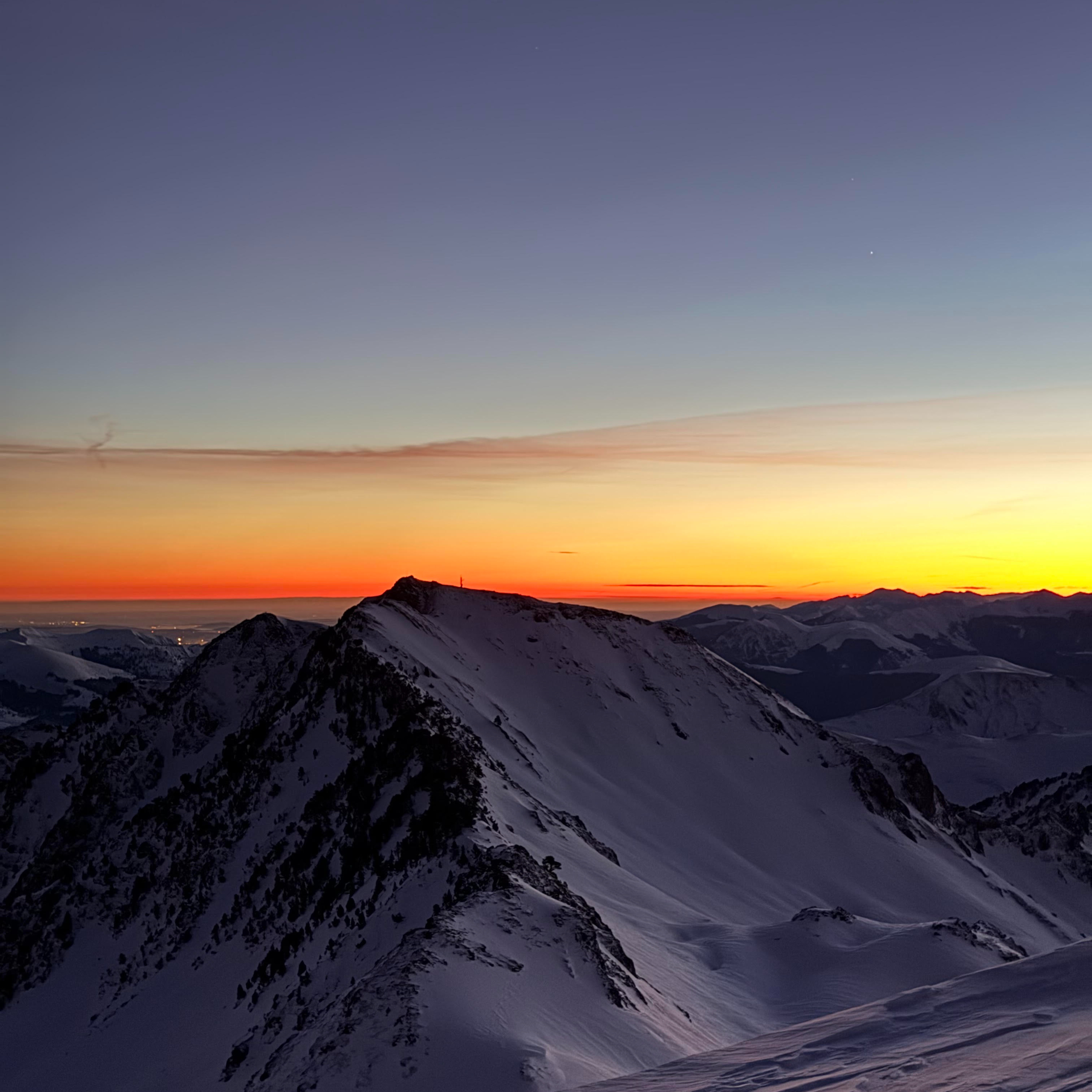 Early mornings, session sequencing, speed and skimo, fear and no fear, journalistic duties, europe v america episode artwork