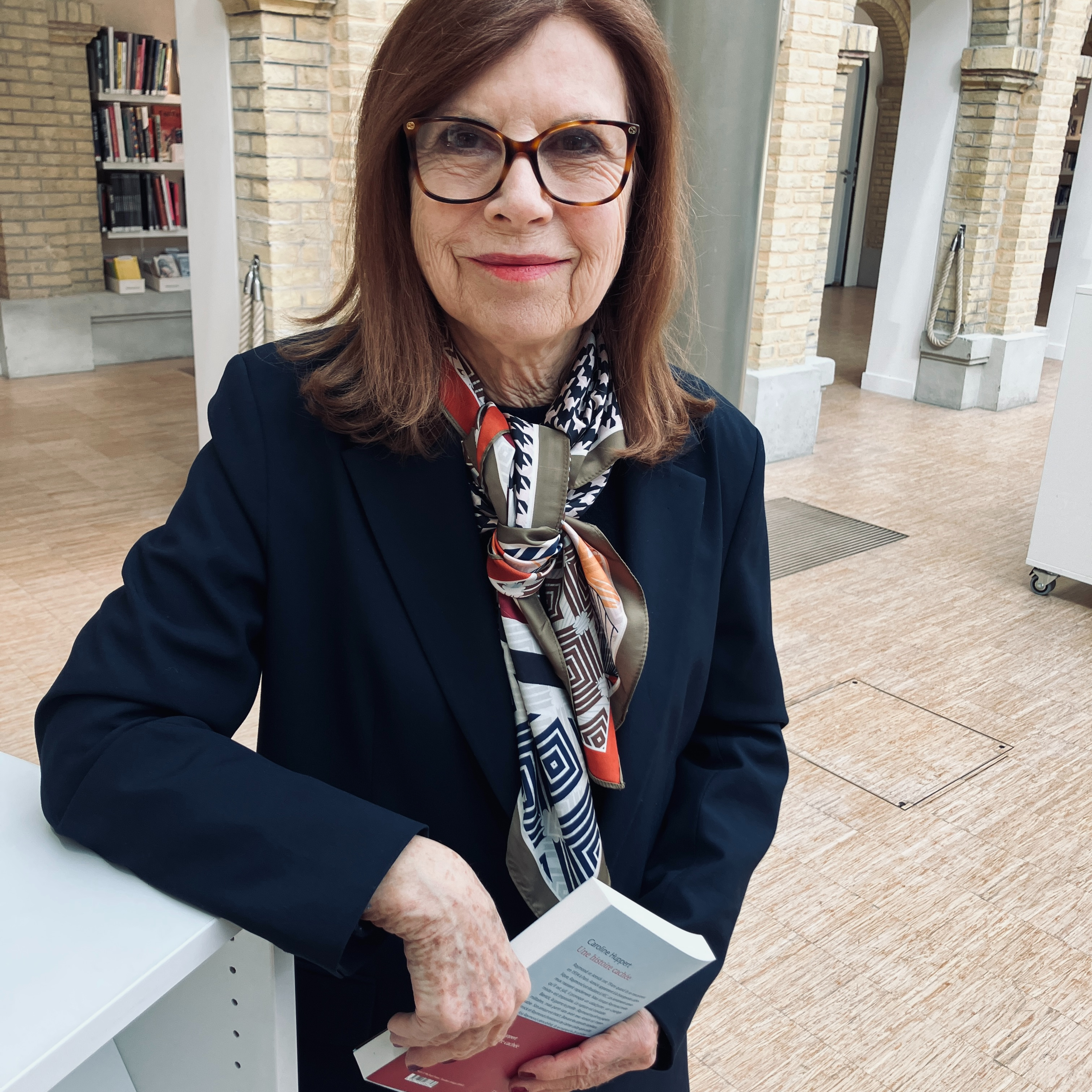 Caroline Huppert, "Une histoire cachée" Mercure de France episode artwork