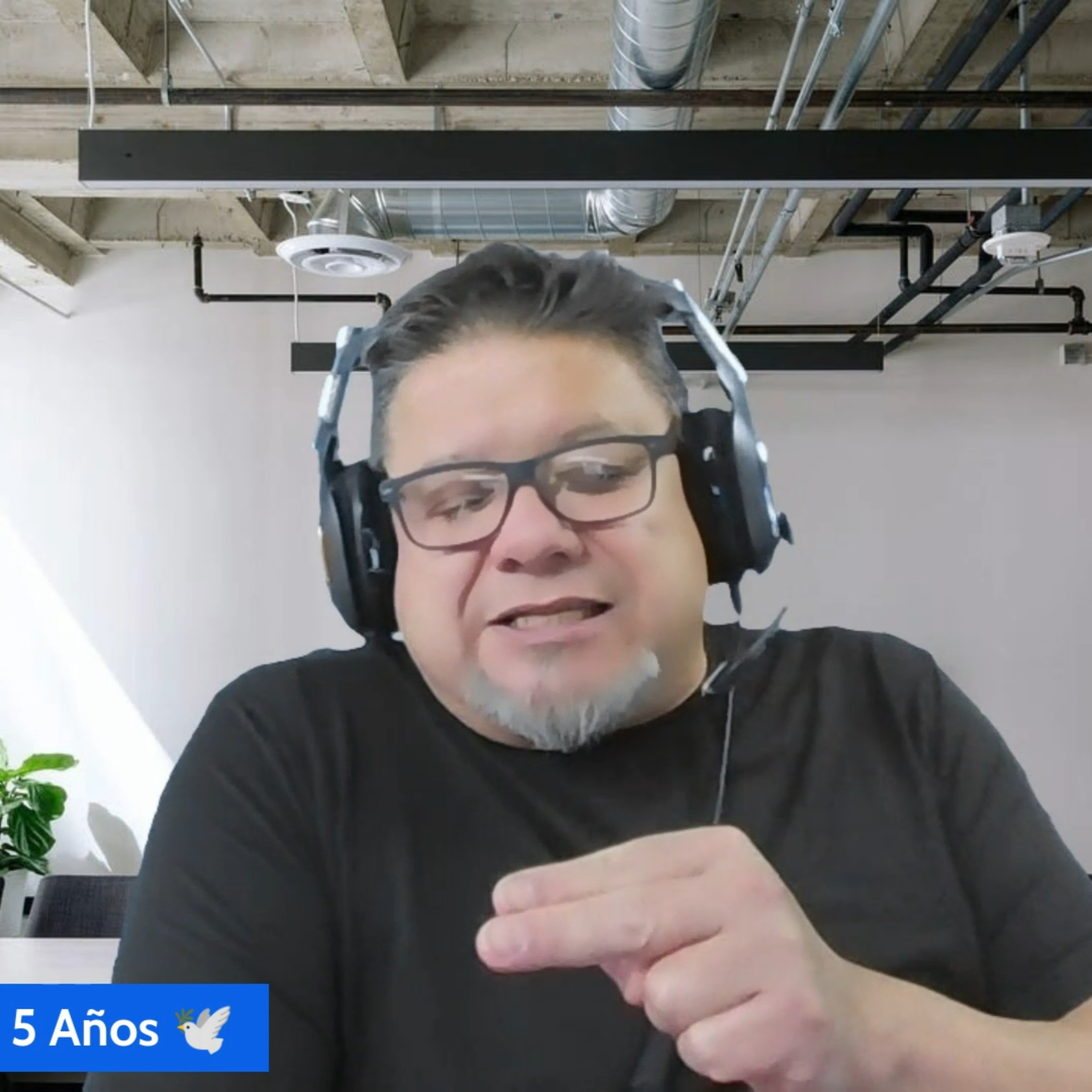 VIDEO: Día 329: Préstamos a los Pobres - Deuteronomio 15: 7 - 11 episode artwork