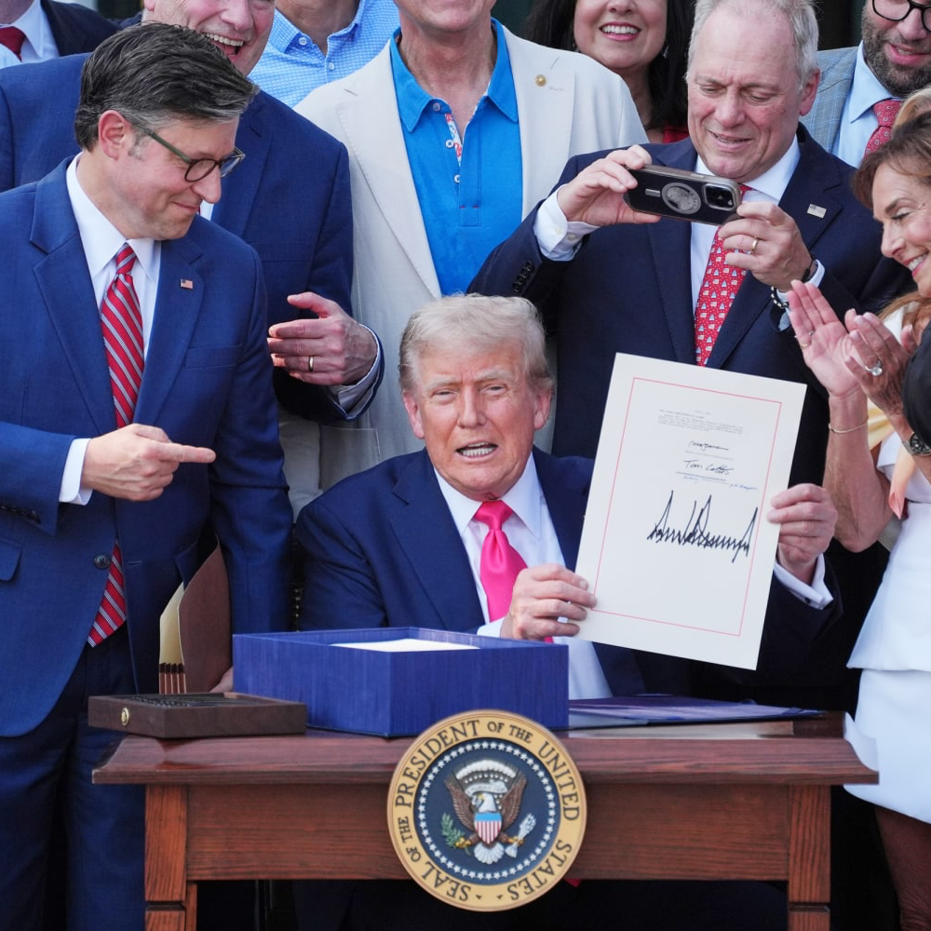 Прайм Тайм Америка | 13 ноября, 2025 | Новости США и Мира | KXPD 1040 AM #usa #новости #podcast #сша #news episode artwork