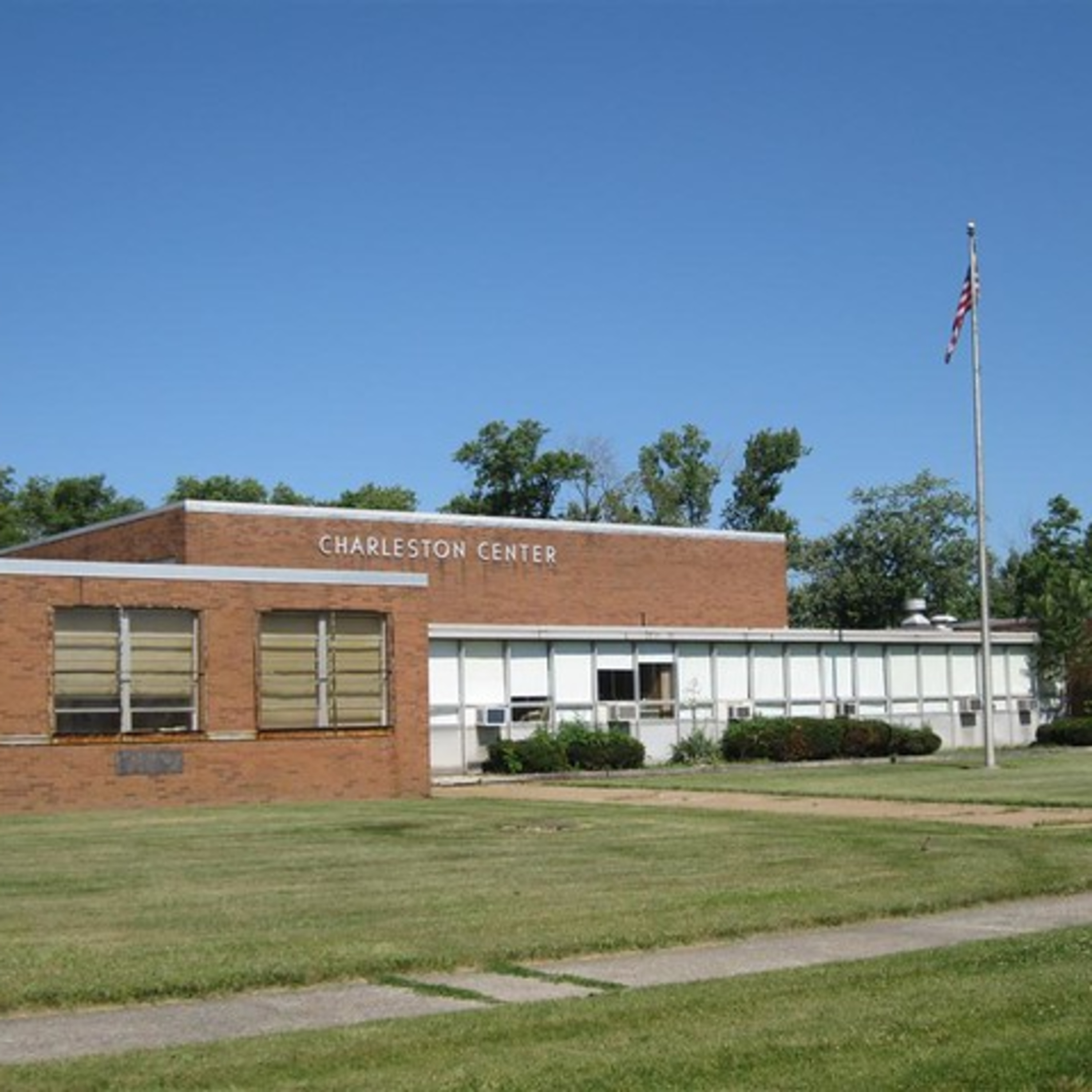 Hybrid model school in Lorain, Ohio, an experiment gone wrong!