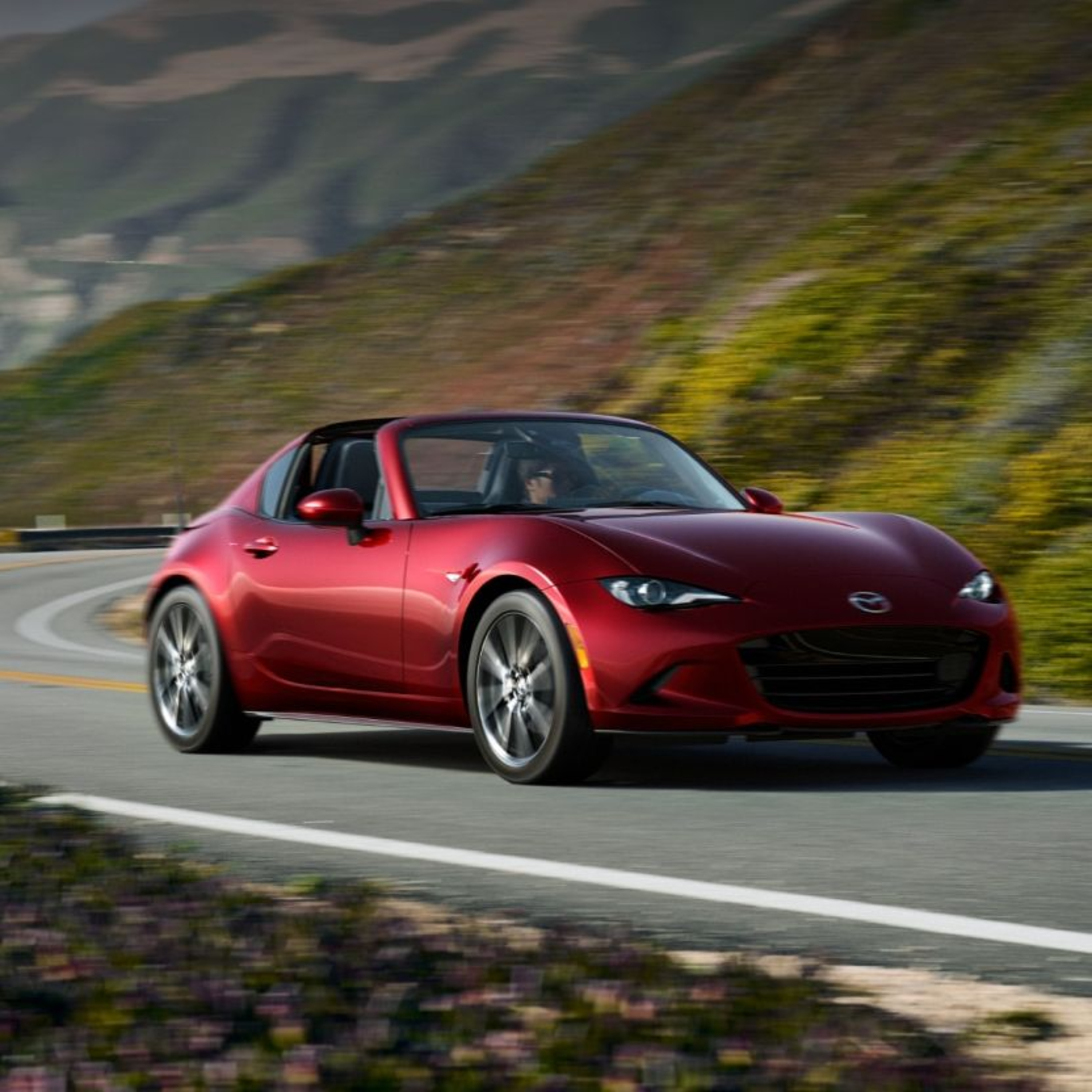 Bilan routier, à qui la faute? Essai de la Mazda MX5 et du Nissan Pathfinder