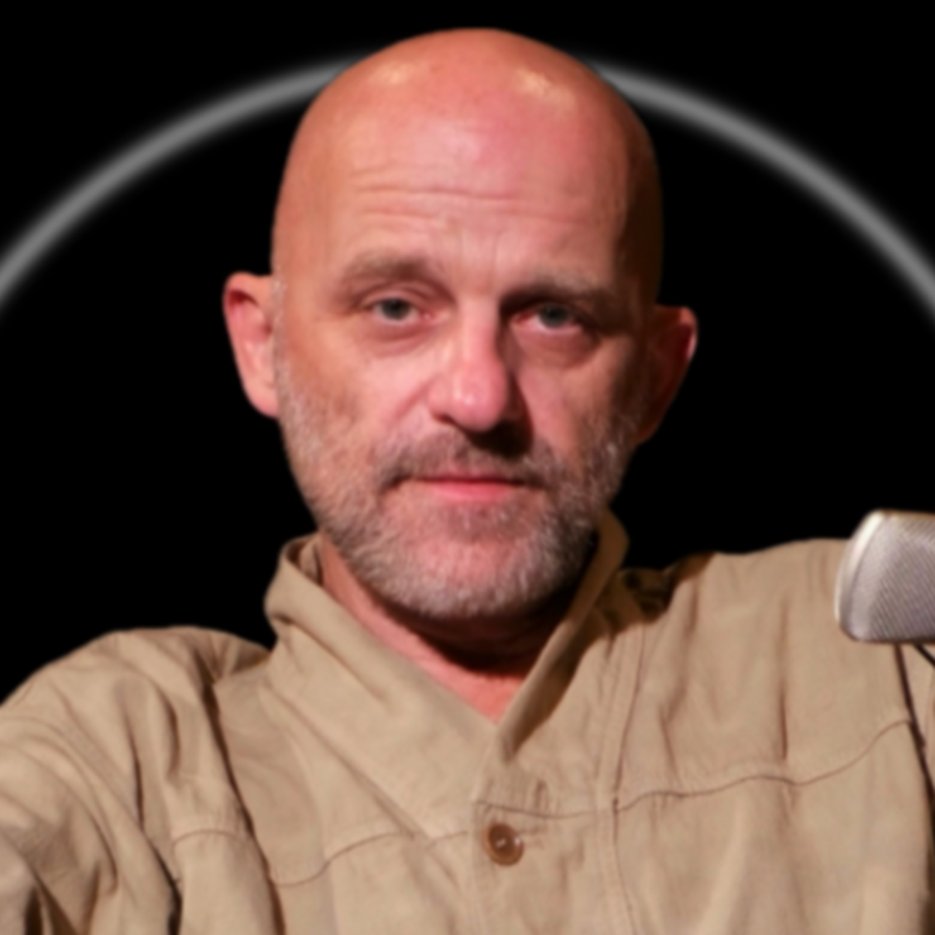 HYNEK ČERMÁK: O divadle, Belmondovi, focení, zbraních... episode artwork