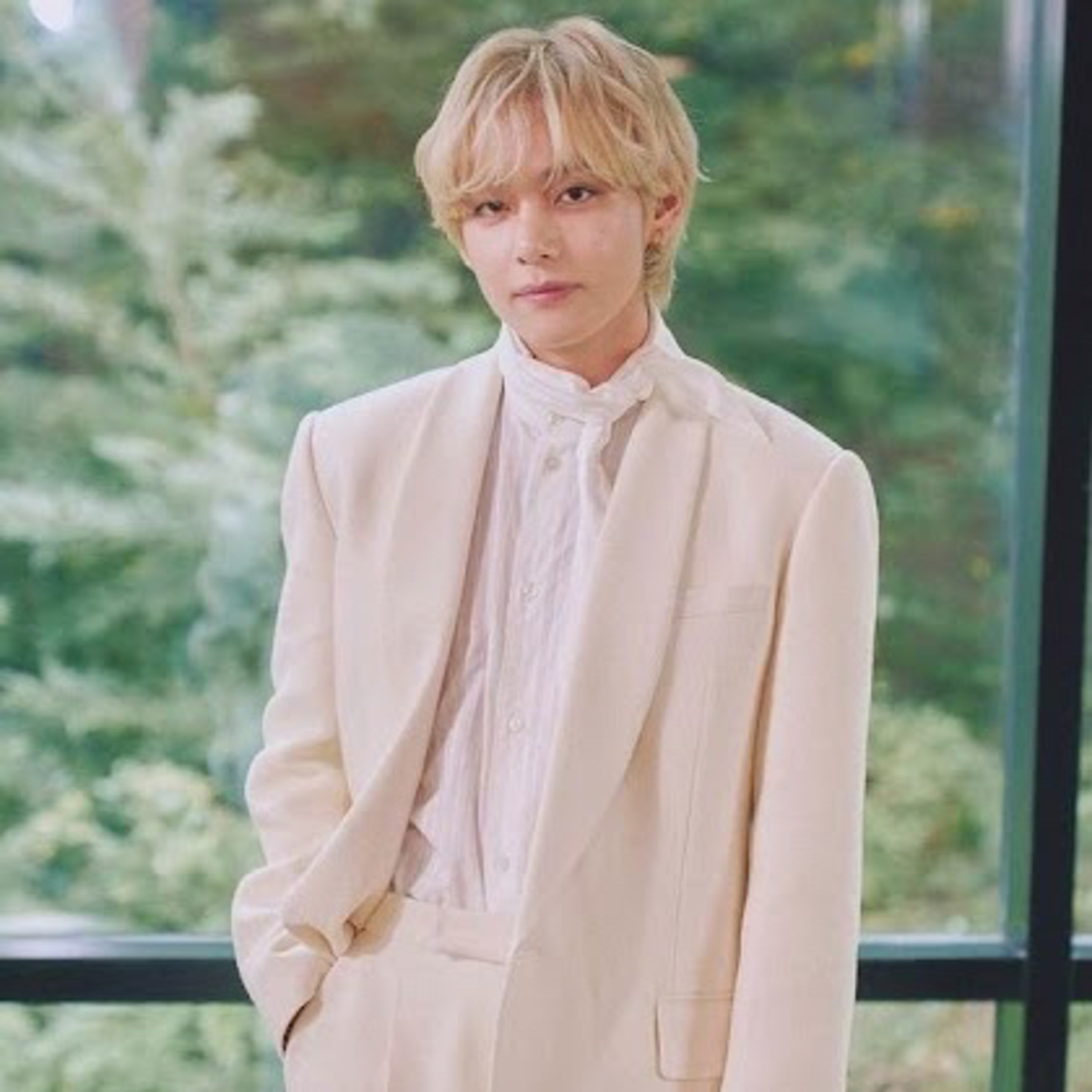 Part 2: BTS V’s Relationship With His Siblings Is Just How We Imagined Having A Global Superstar