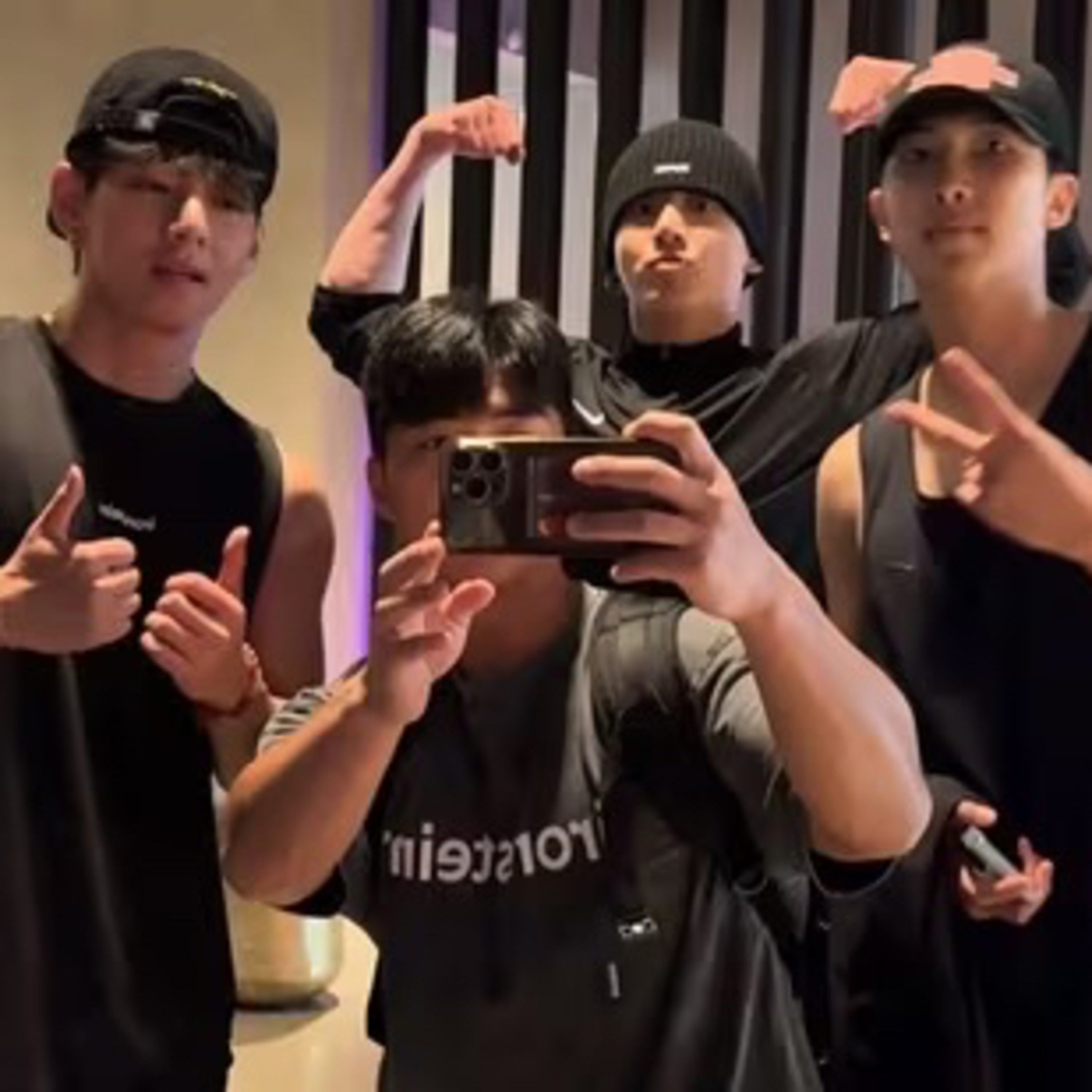 Jungkook winks, flaunts his chest tattoo after workout, joins RM and V in unseen pictures