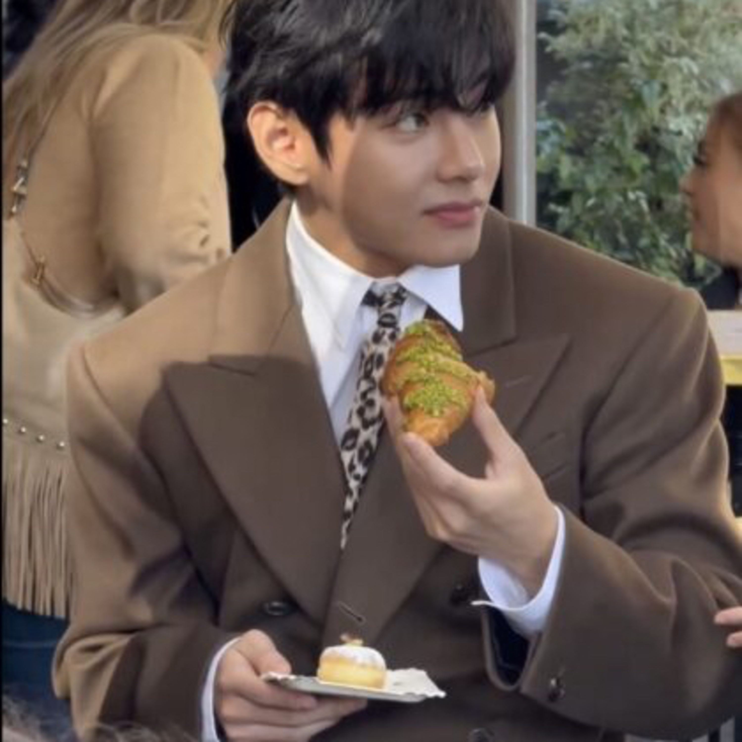 BTS’s V Goes Mega-Viral For The Most Unexpected Reason