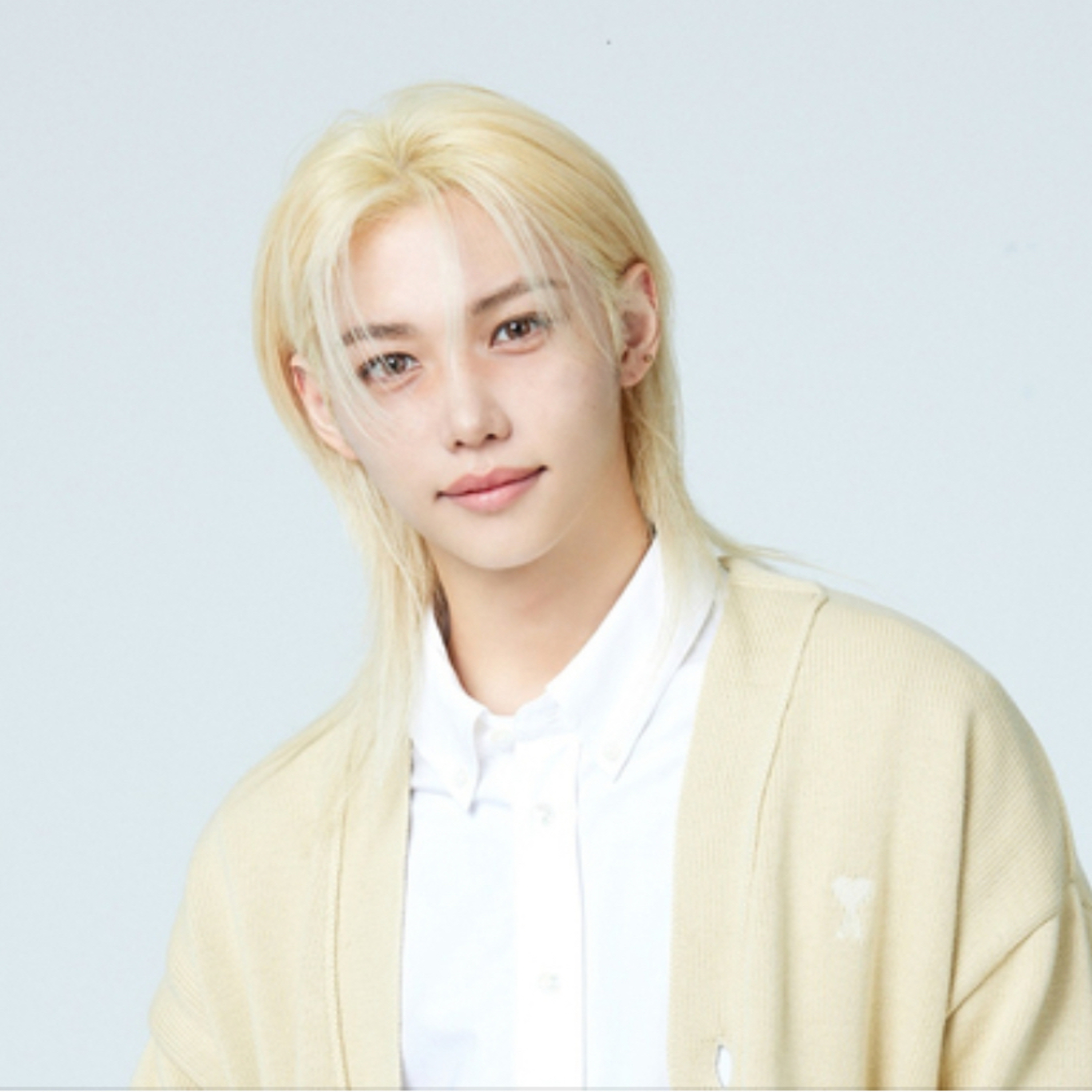 Stray Kids' Felix donates 200 million won to charity for birthday