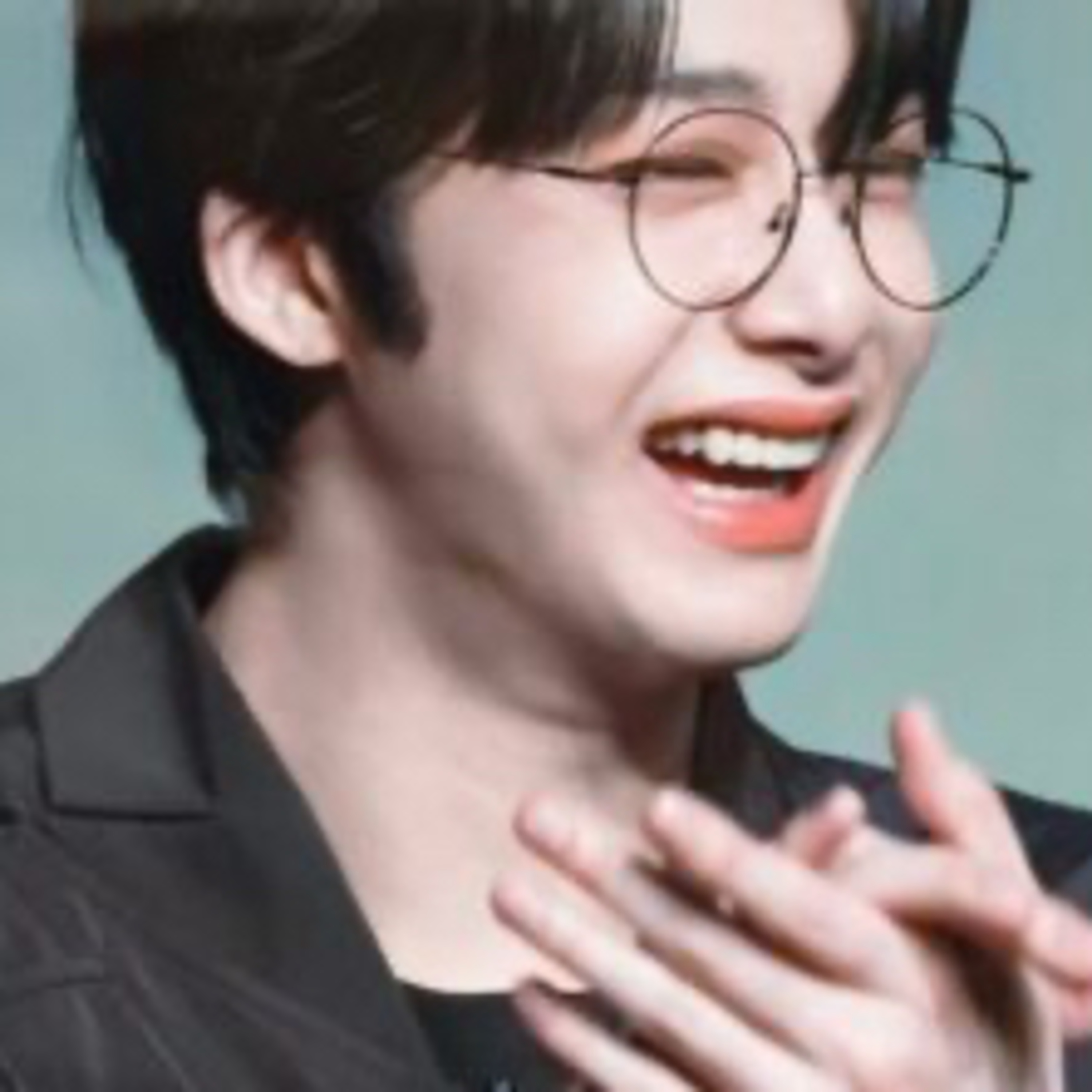 MONSTA X Hyungwon’s Real Personality Came Out After Fans Ran Into Him At A Restaurant