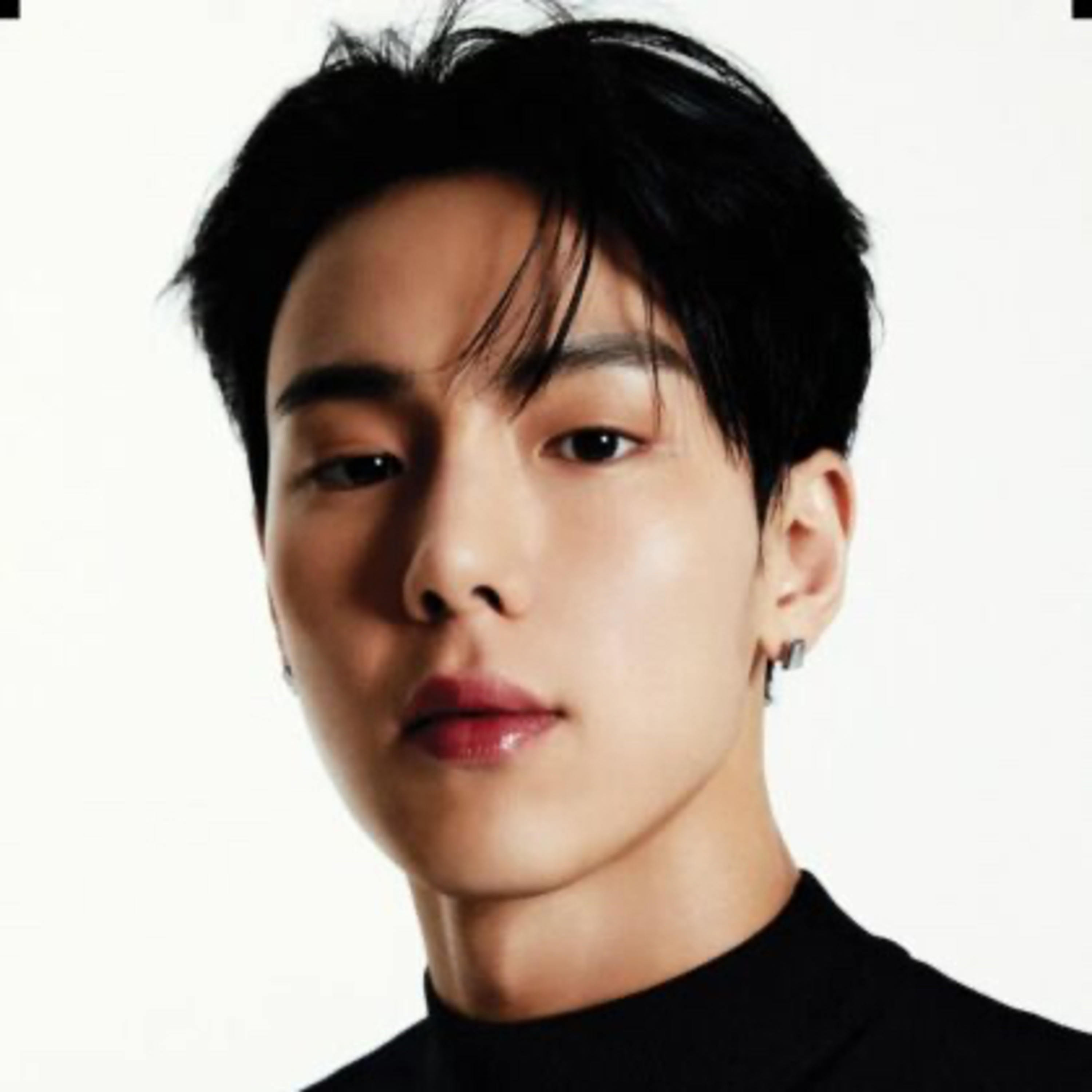 Netizens Praise Third-Gen Idol For Working Faithfully During Military Service episode artwork