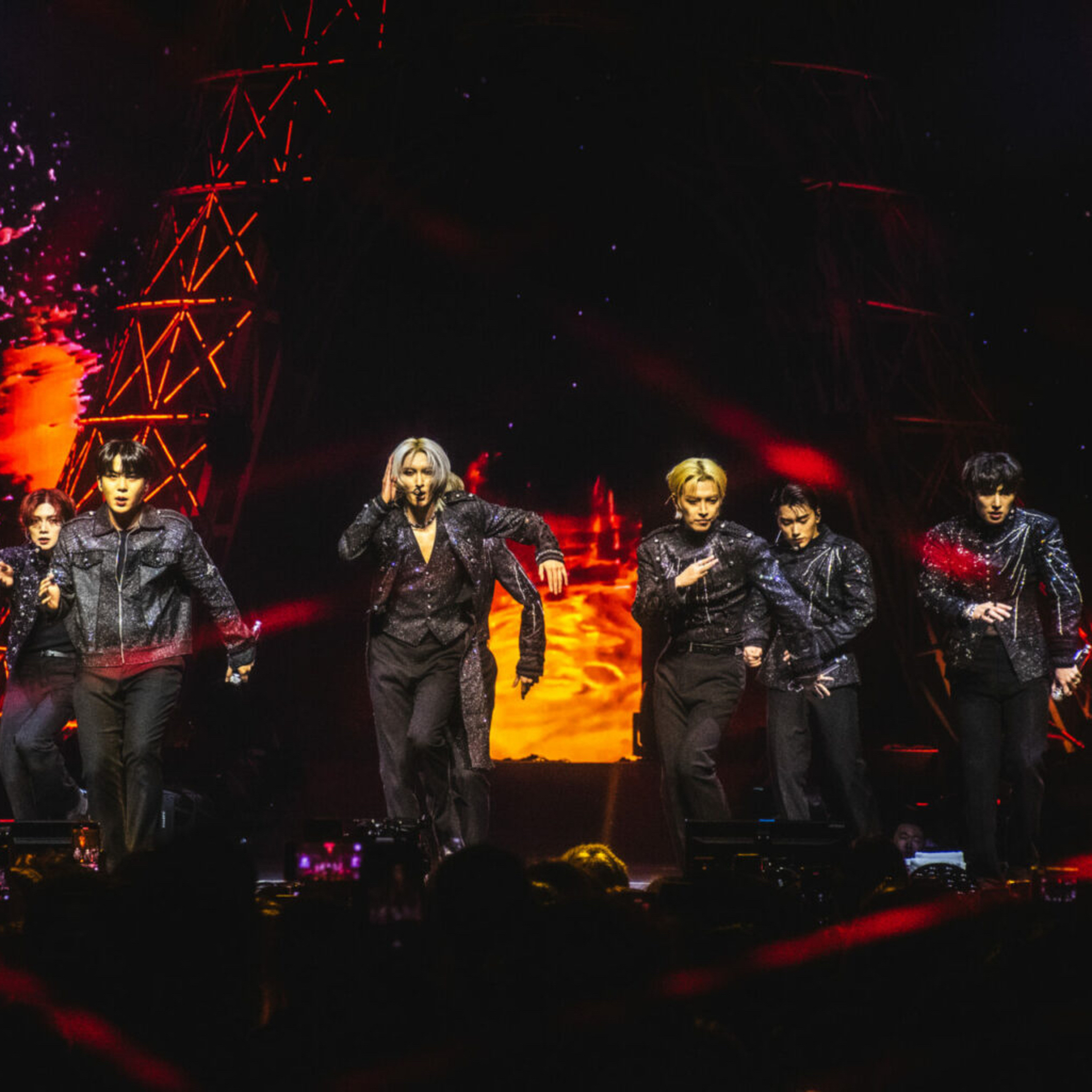ATEEZ live in London: K-Pop stars light up The O2 Arena episode artwork