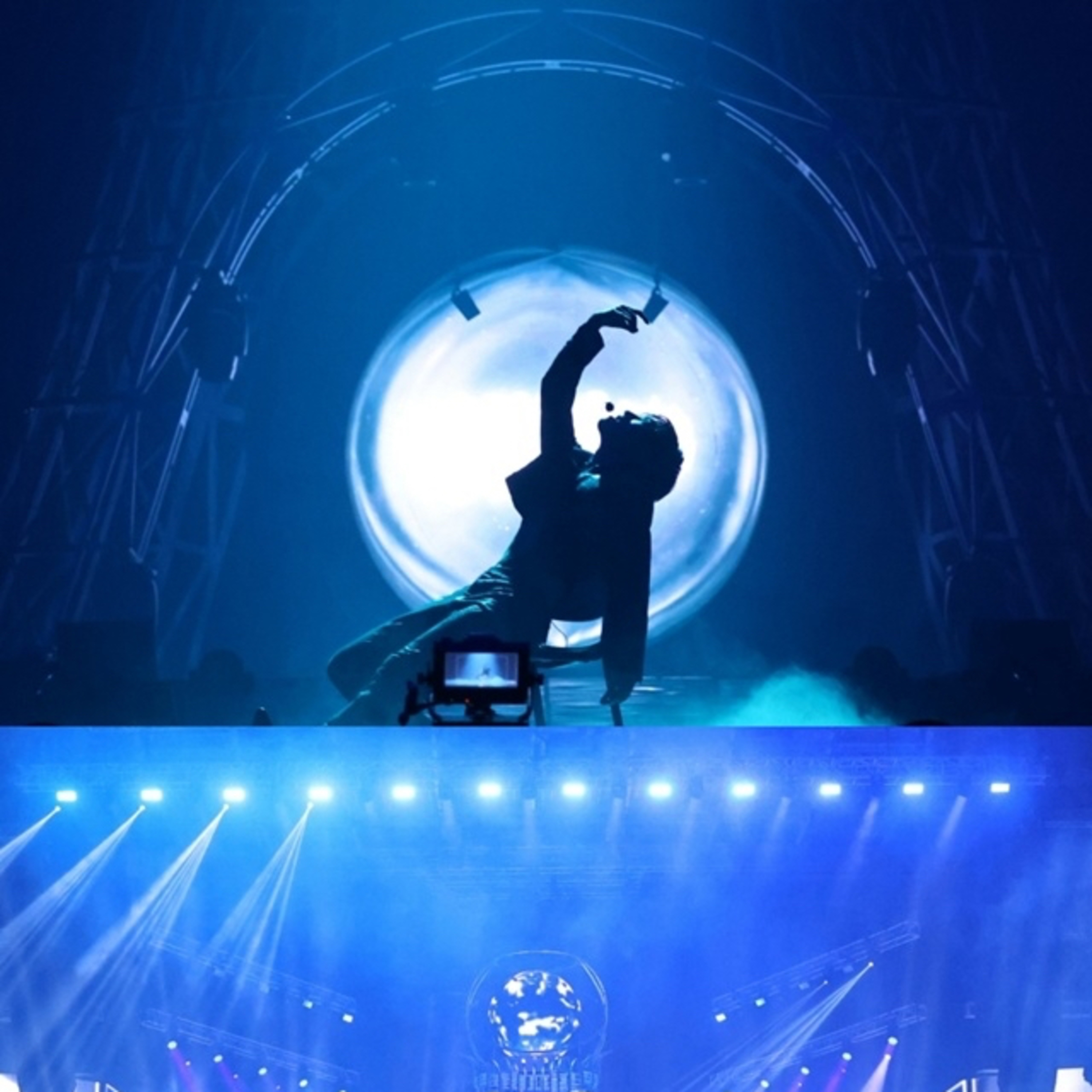 The group ATEEZ ended its world tour with a perfect finale episode artwork