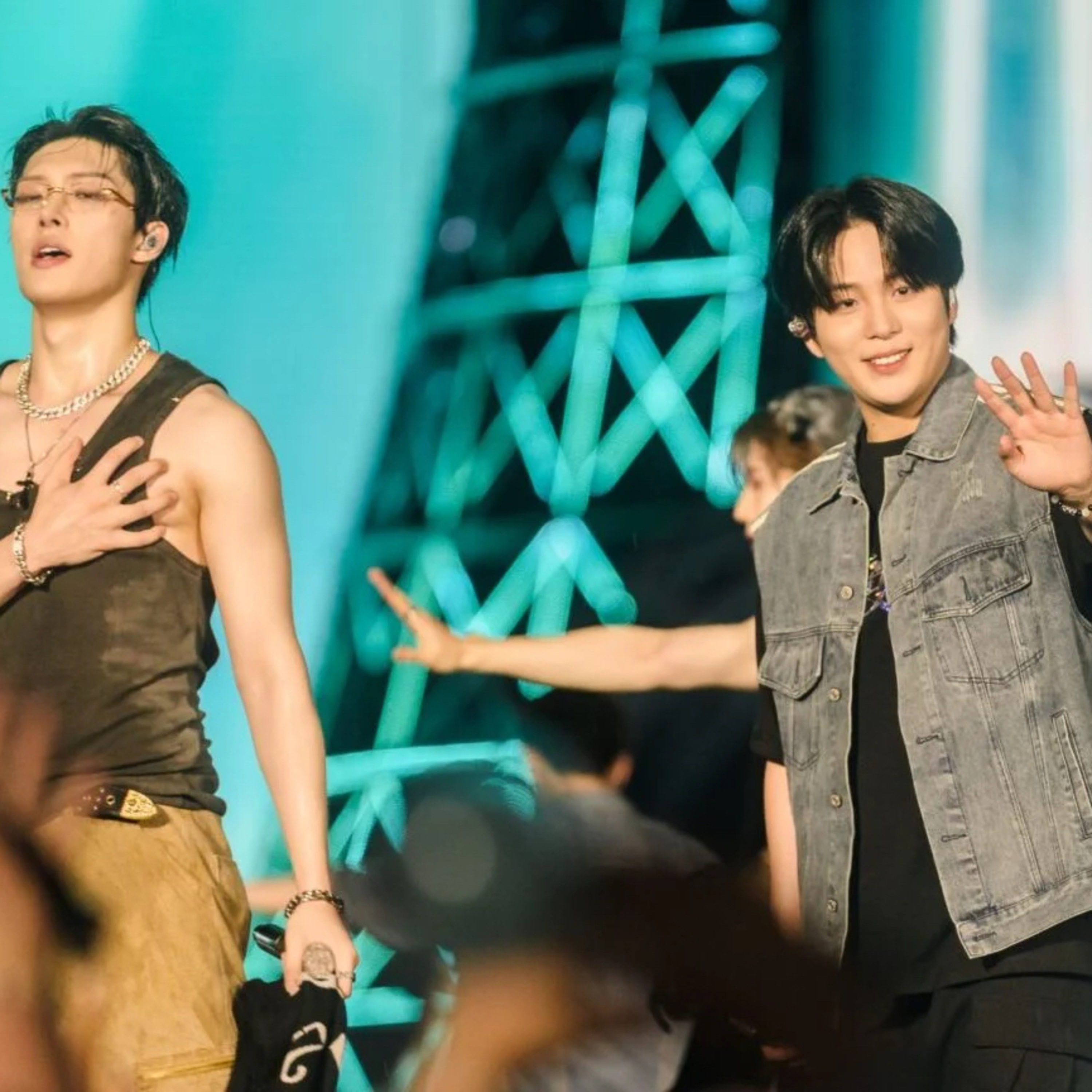 Ateez Lights Up San Jose Tonight. After the Bay Area, LA Is Next episode artwork