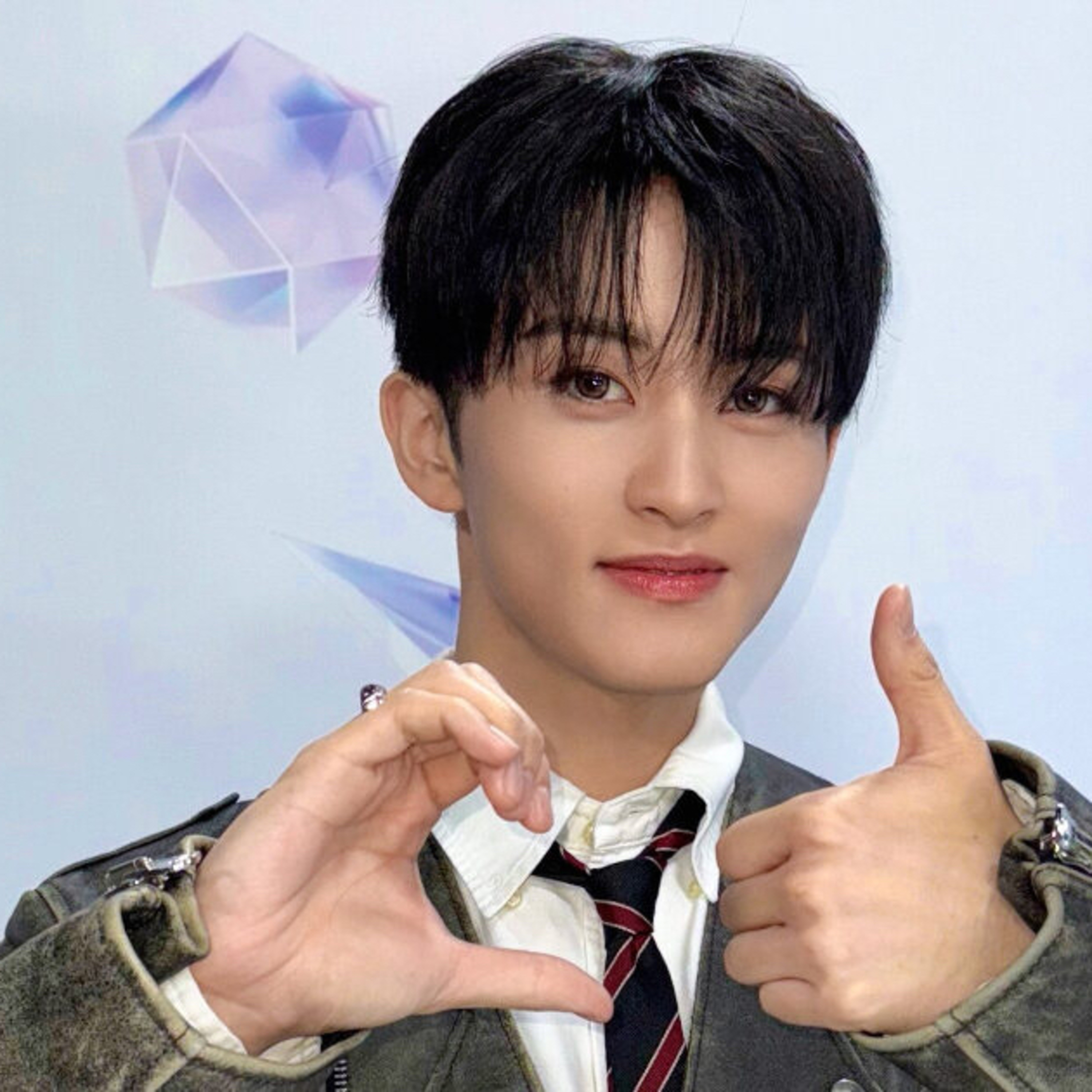 NCT Mark’s Brother Makes An Unexpected Appearance In A Live Broadcast episode artwork