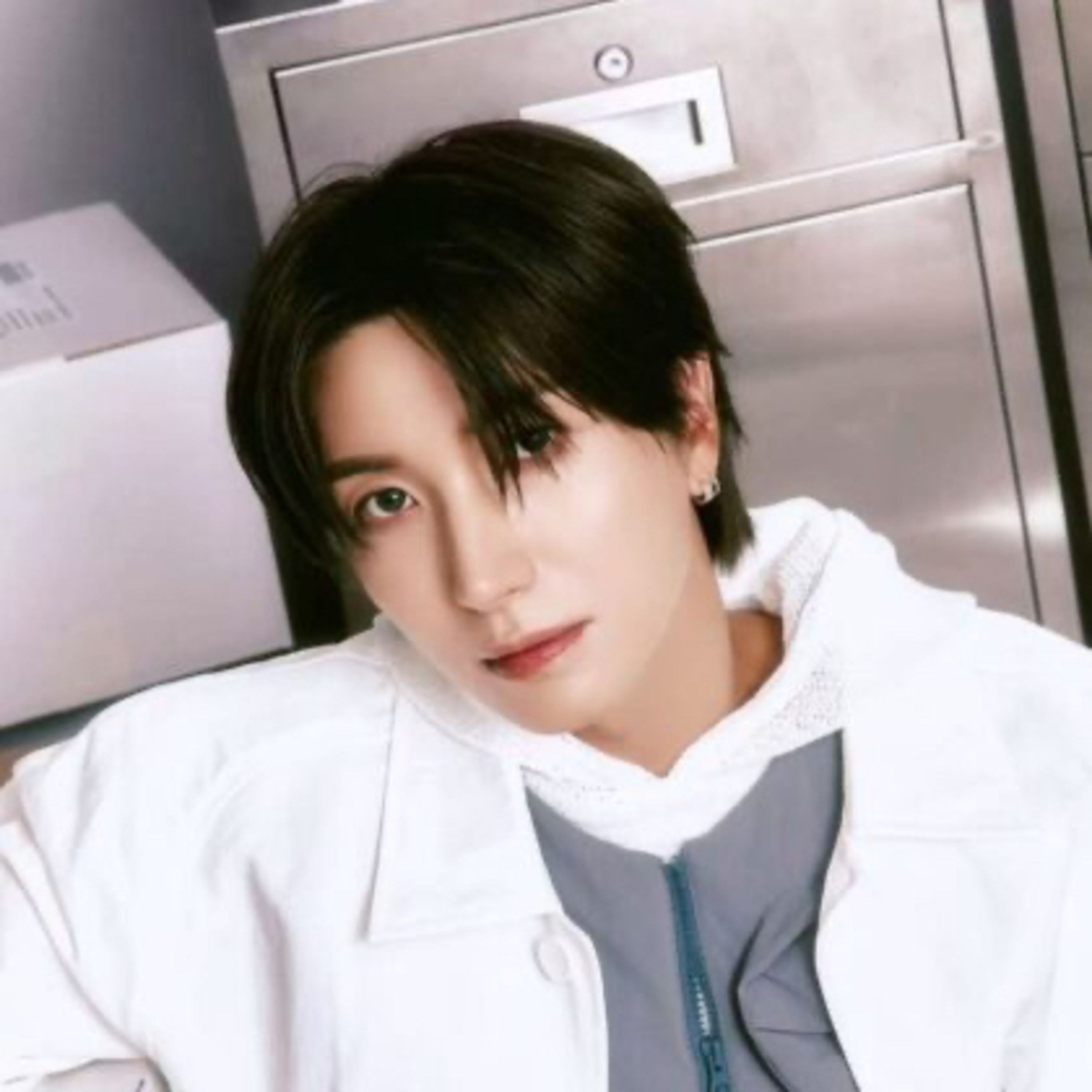 Popular K-Pop Idol Calls Out Sasaeng For Breaking Into His House… Again episode artwork