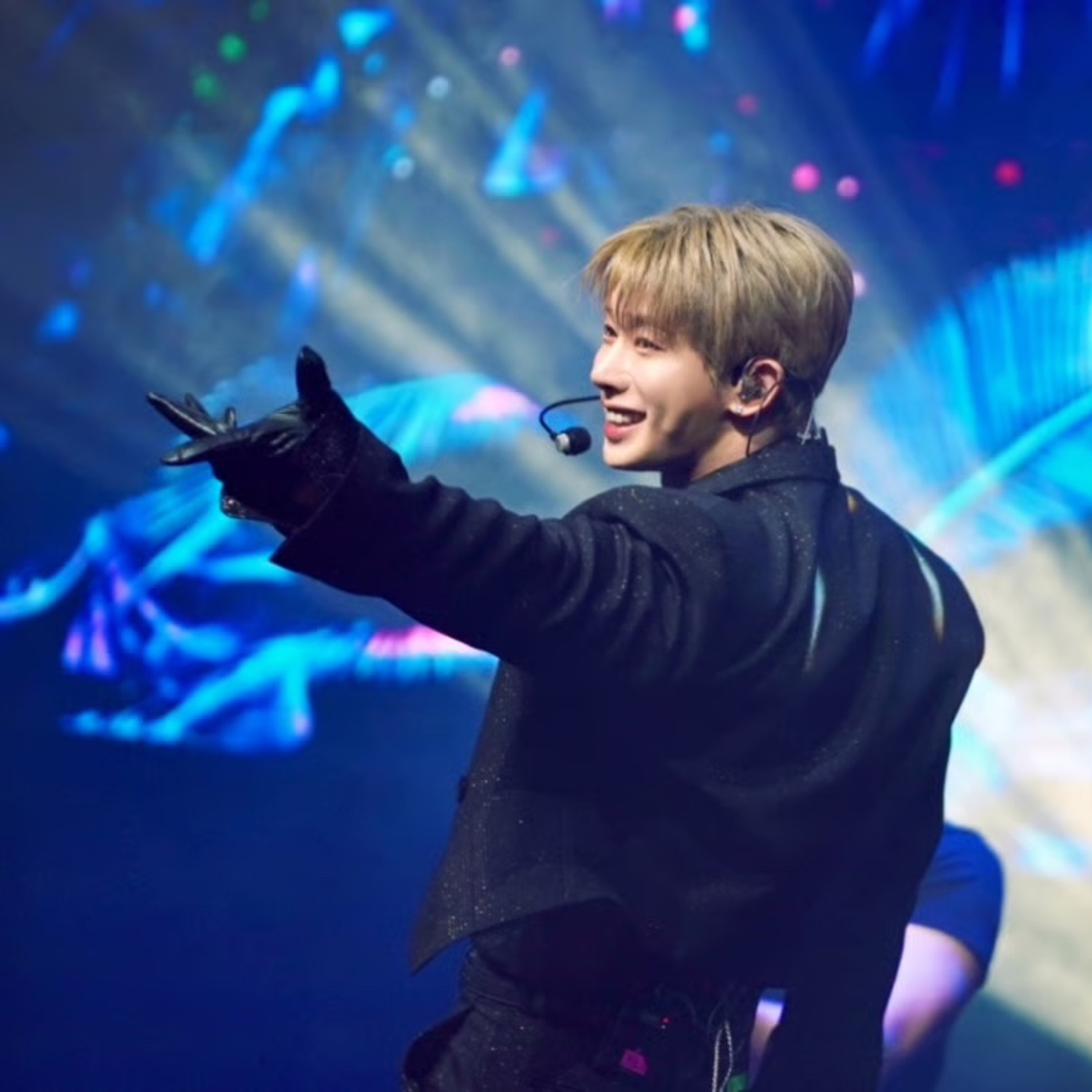 Wonho's world tour in 13 countries and 16 cities wrapped up the long journey