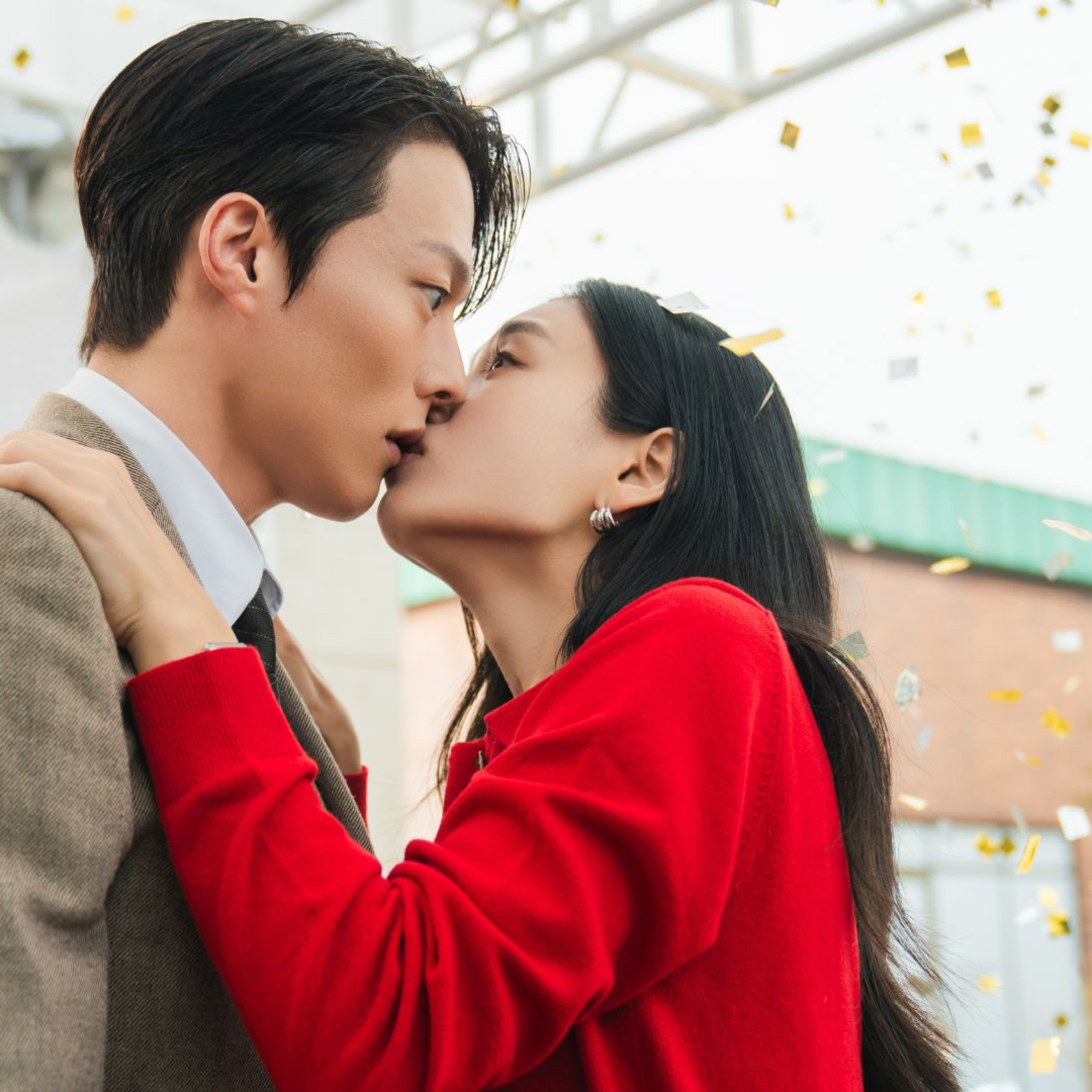 Dynamite Kiss or just smoke