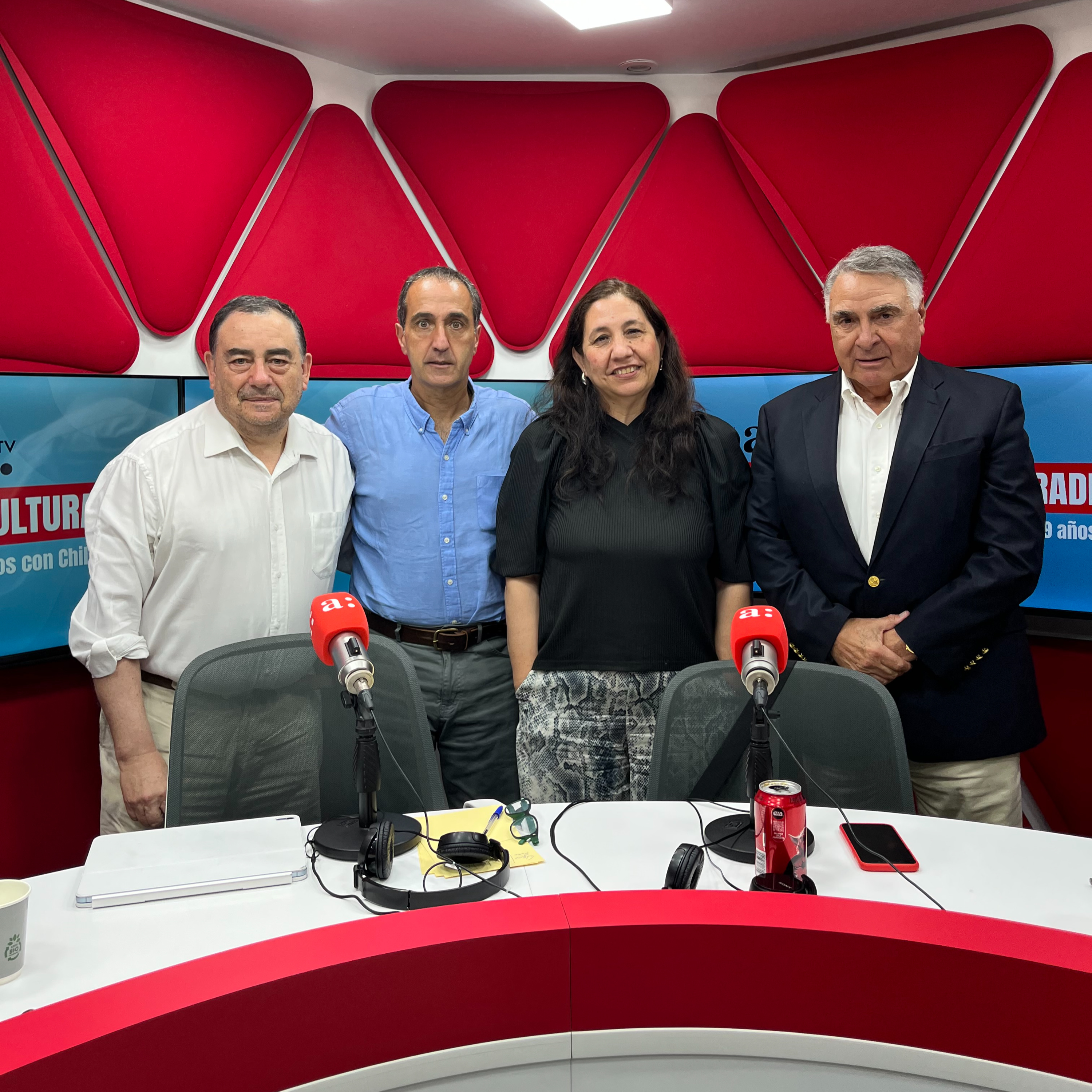 Con Diálogo Es Distinto