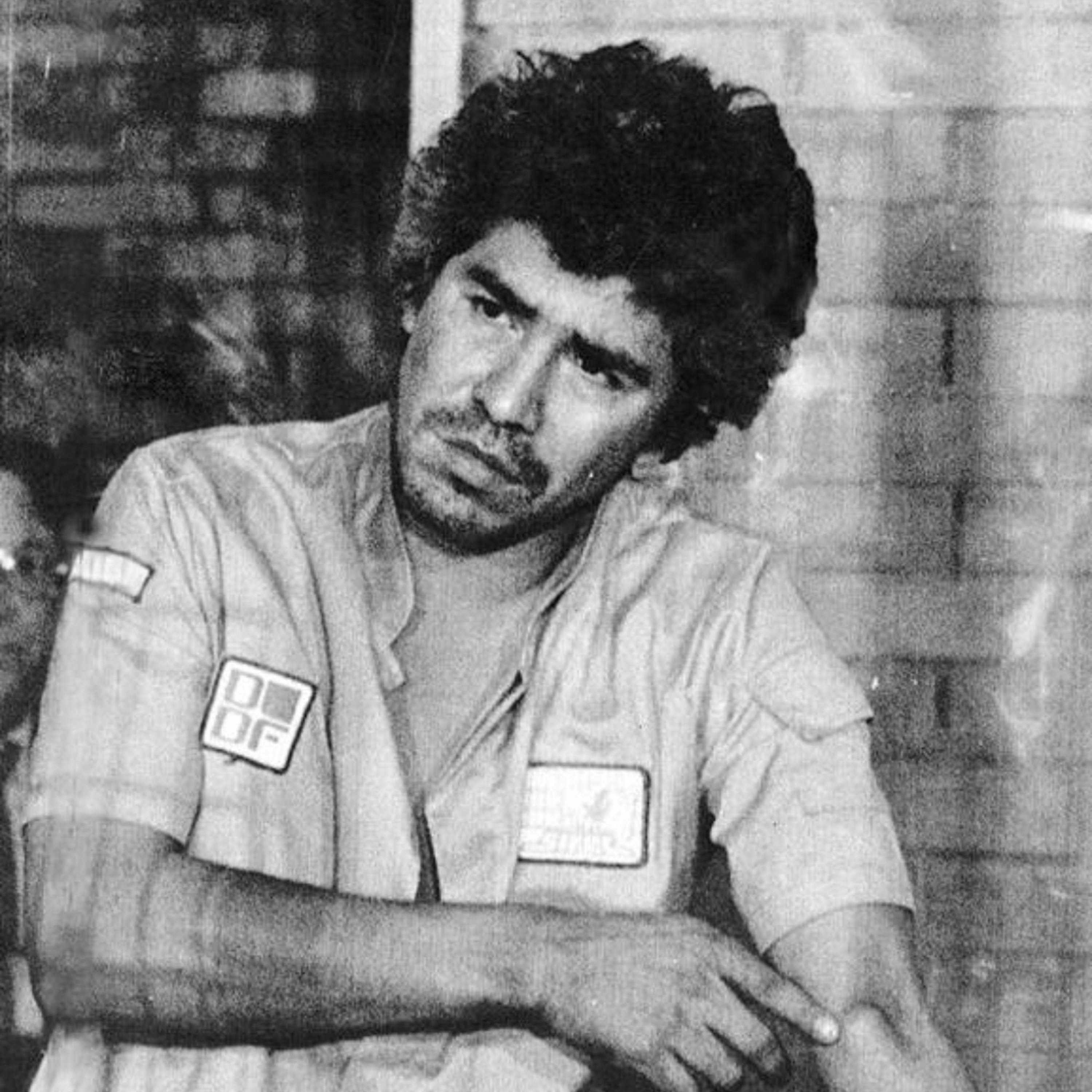 De Un Mundo RaroPor Miguel Ángel Isidro