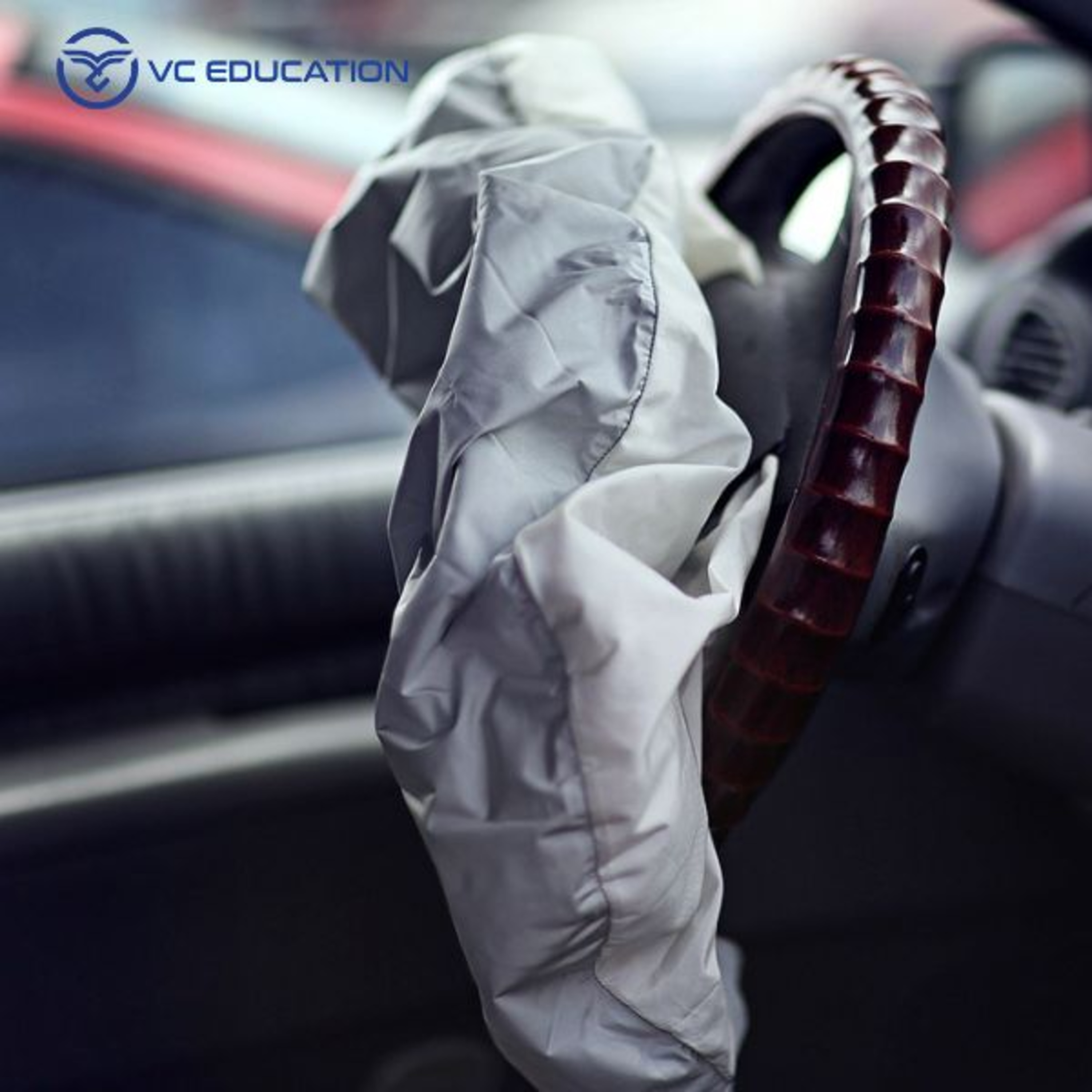 Túi khí ô tô là gì? Nguyên lý, dấu hiệu và các loại túi khí