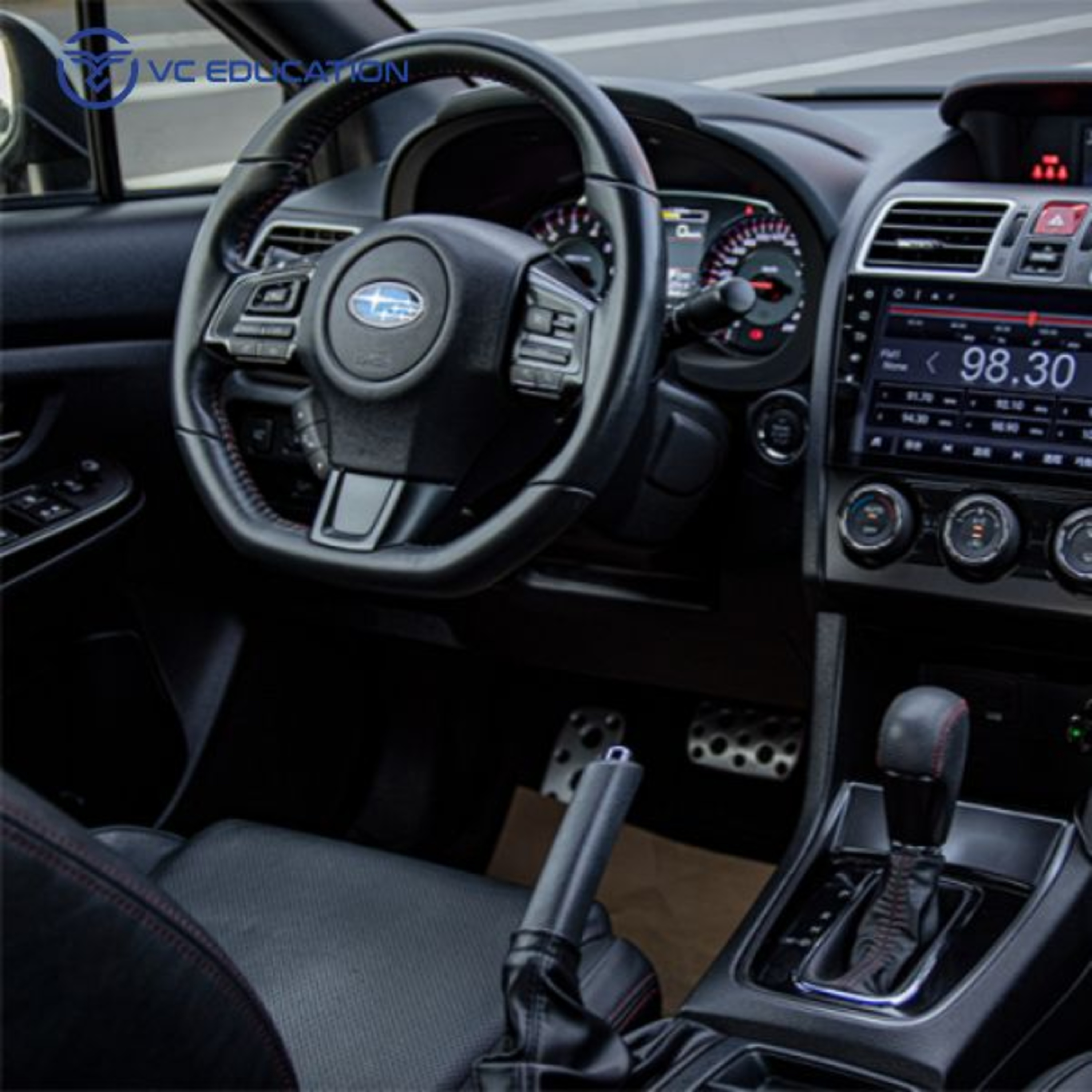 Xe AT và MT là gì? So sánh ưu nhược điểm 2 loại hộp số