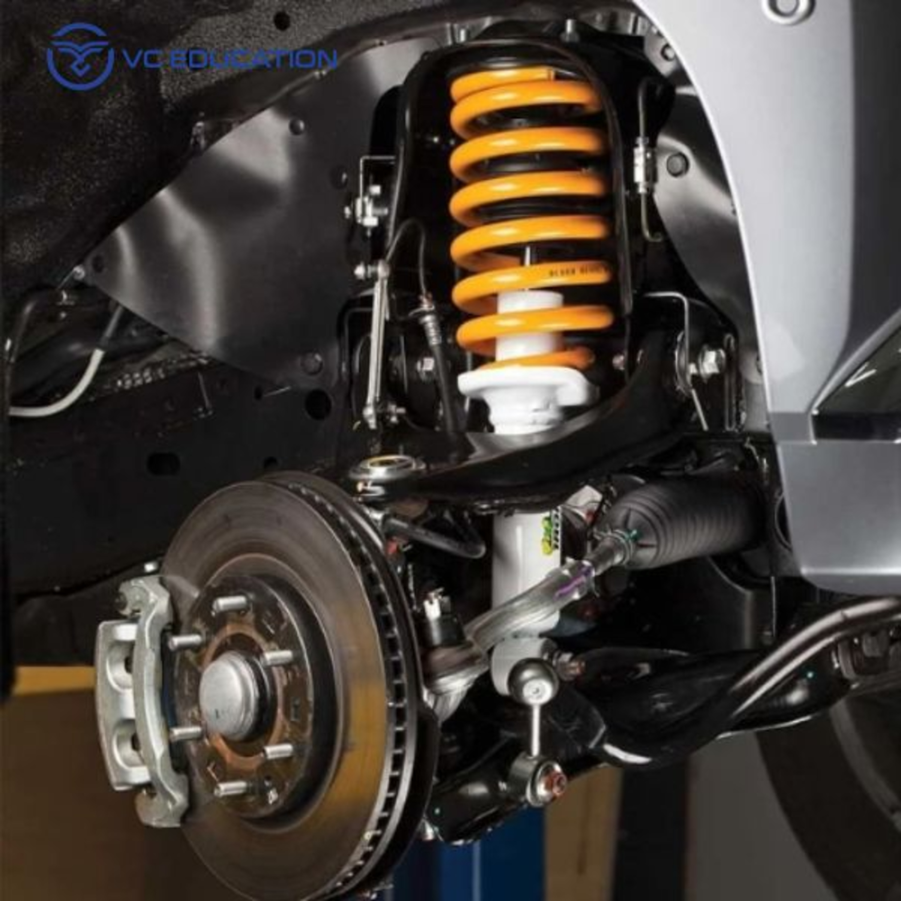 Giảm xóc ô tô là gì? Cấu tạo, nguyên lý và các loại phổ biến