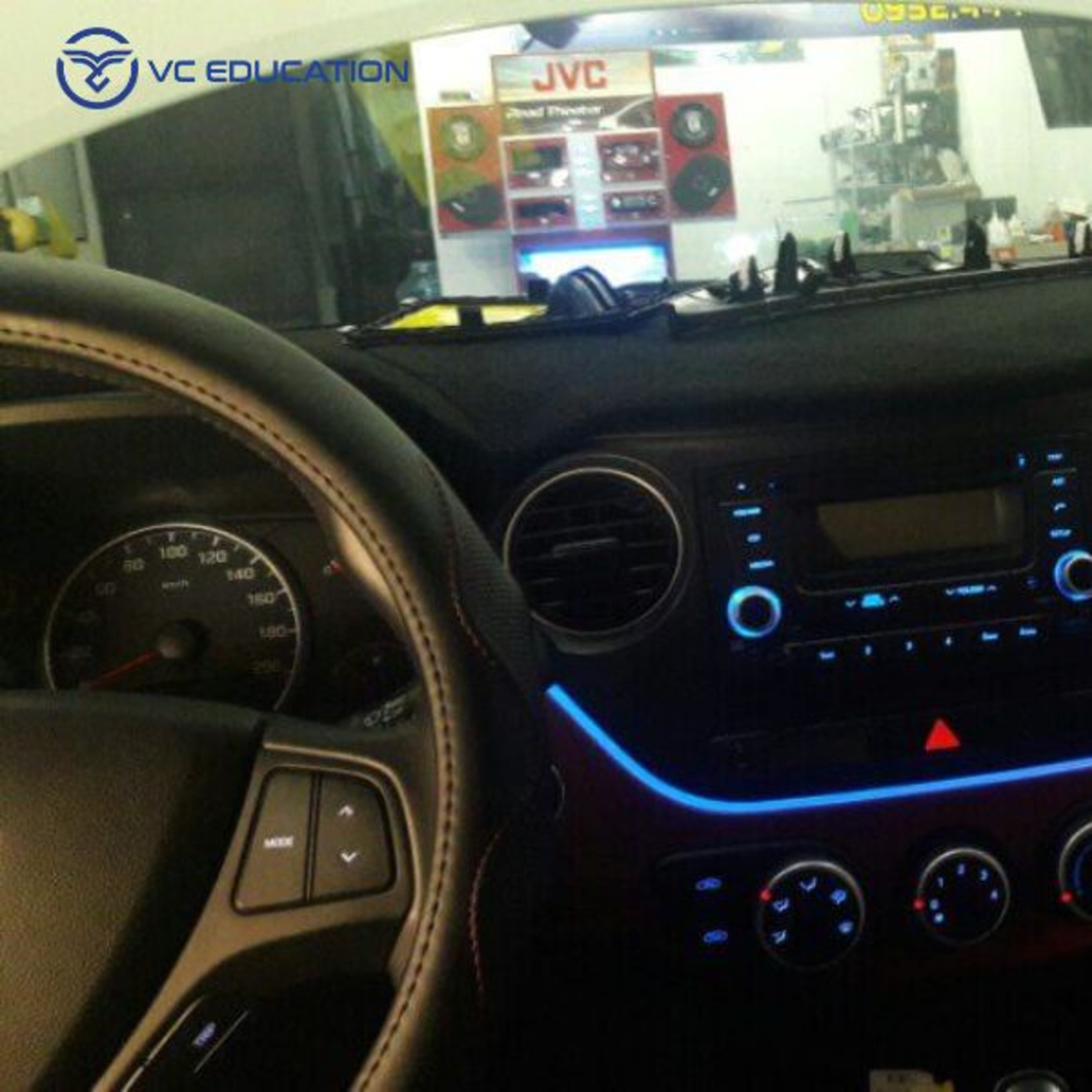 Táp lô ô tô là gì? Cấu tạo, các đèn báo táp lô và cách xử lý