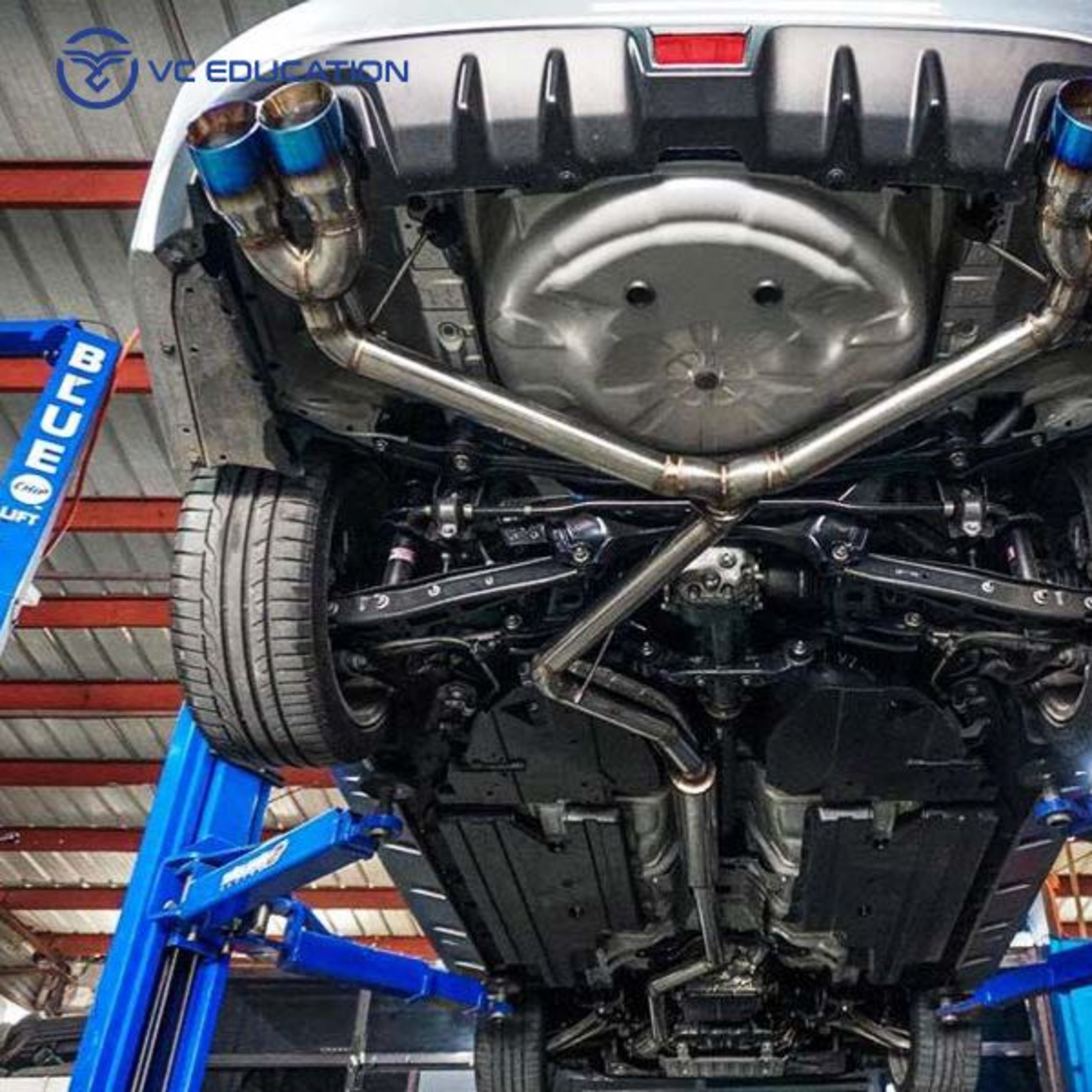 Ống xả ô tô là gì? Dấu hiệu, nguyên nhân hư hỏng thường gặp