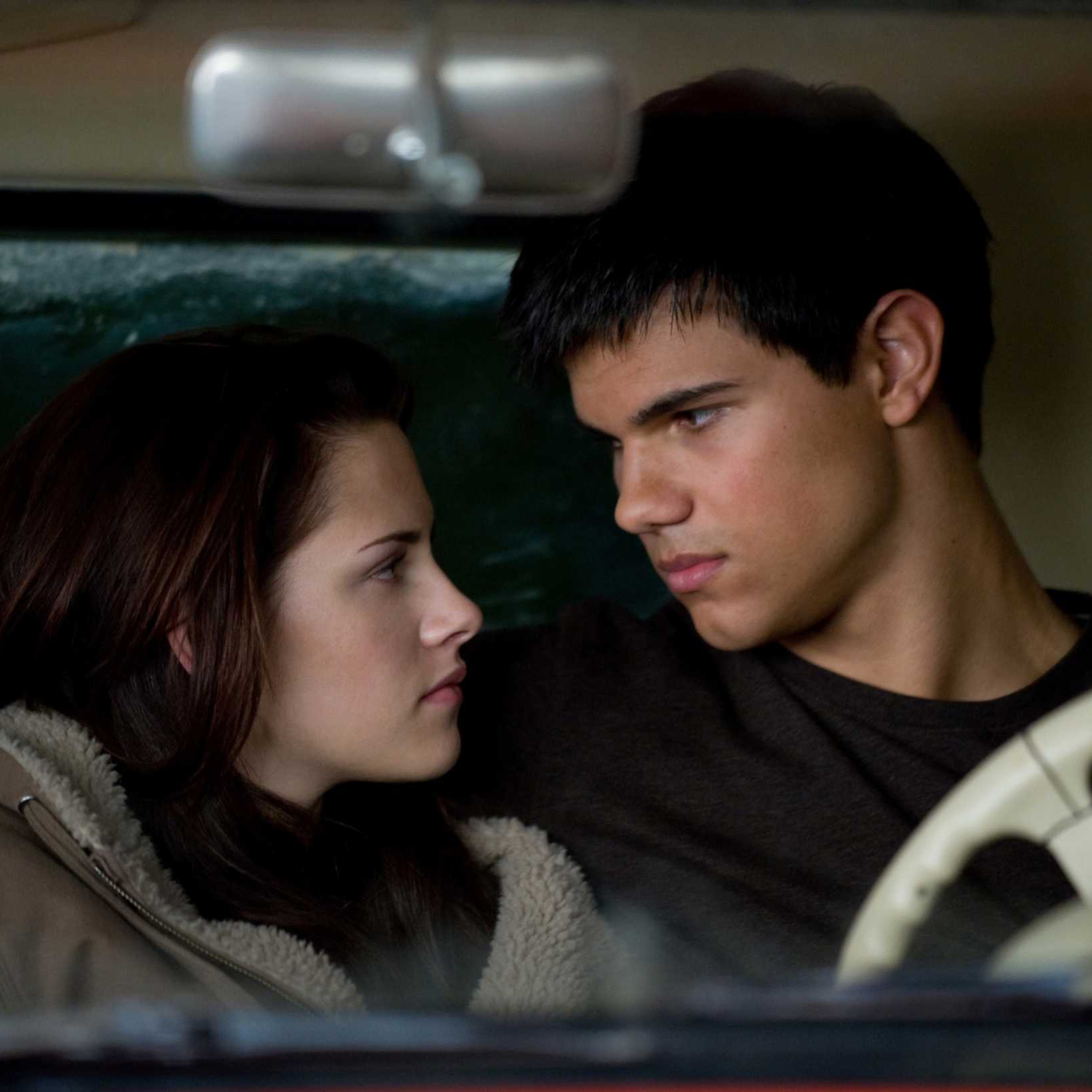 New Moon: When Toxic Relationships Eclipse Logic episode artwork