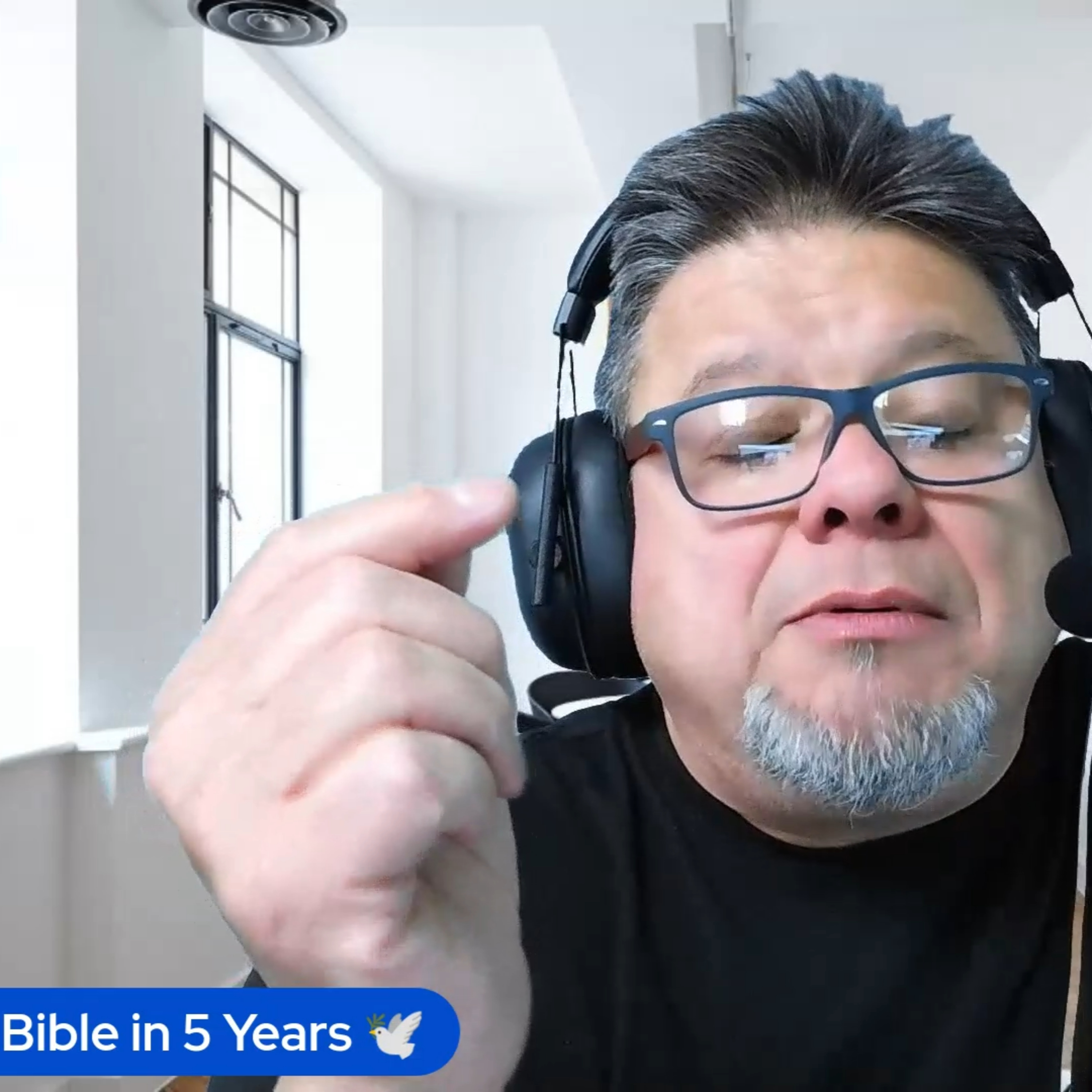 VIDEO: Day 495: David Serves in Saul's Court - 1 Samuel 16: 14 - 23 episode artwork